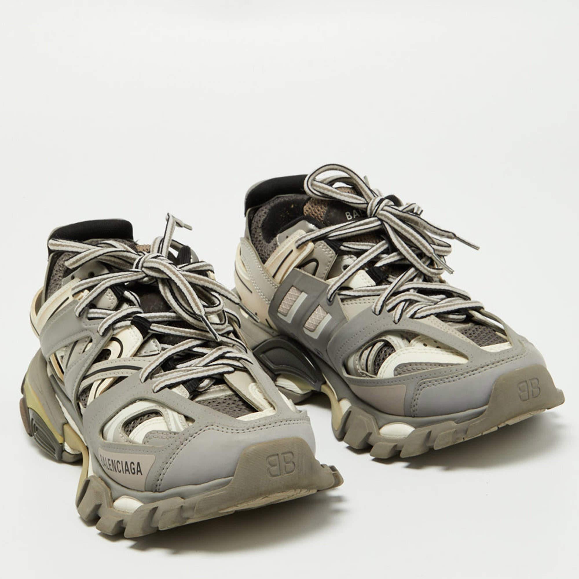 Balenciaga Grey/White Mesh and Leather Track Sneakers Size 36 In Good Condition In Dubai, Al Qouz 2