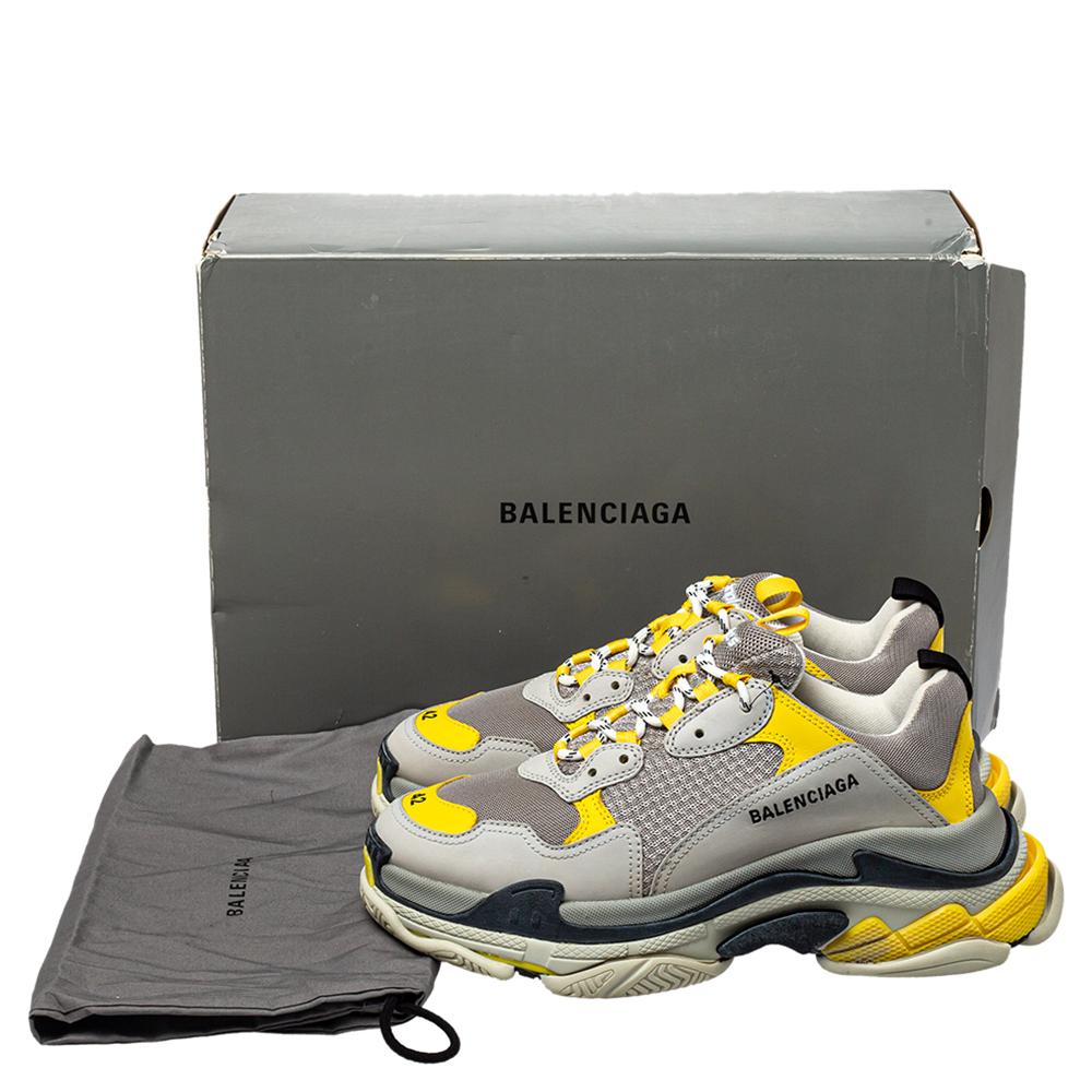 Balenciaga Grey/Yellow Nubuck, Leather And Mesh Triple S Sneakers Size 42 In Good Condition In Dubai, Al Qouz 2
