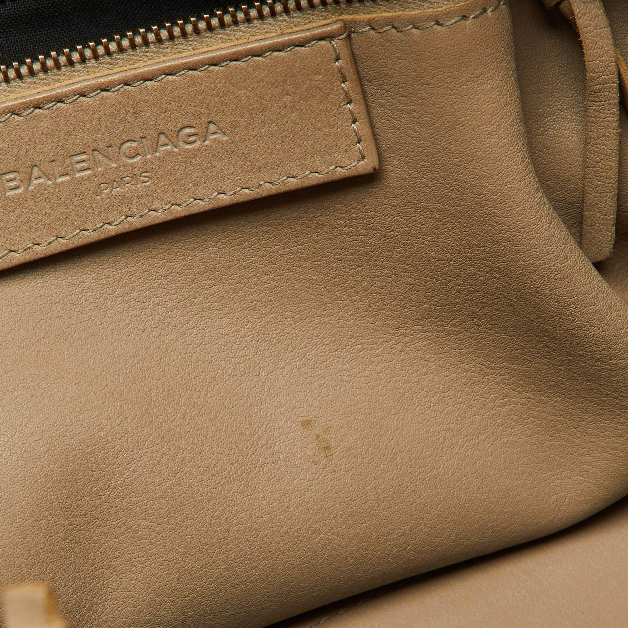 Balenciaga Gris Glace Leather Blackout Classic City Bag en vente 3