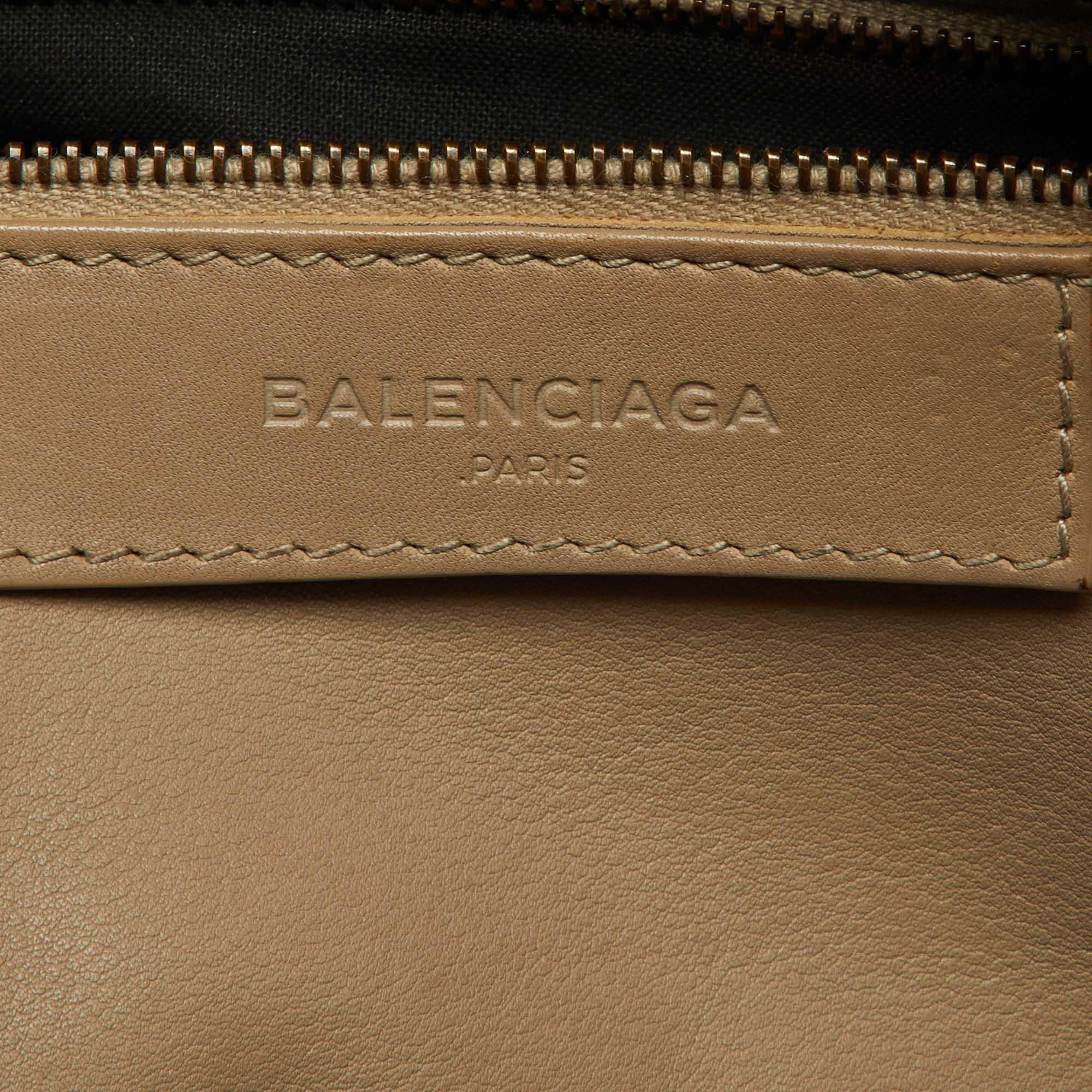Balenciaga Gris Glace Leather Blackout Classic City Bag en vente 4