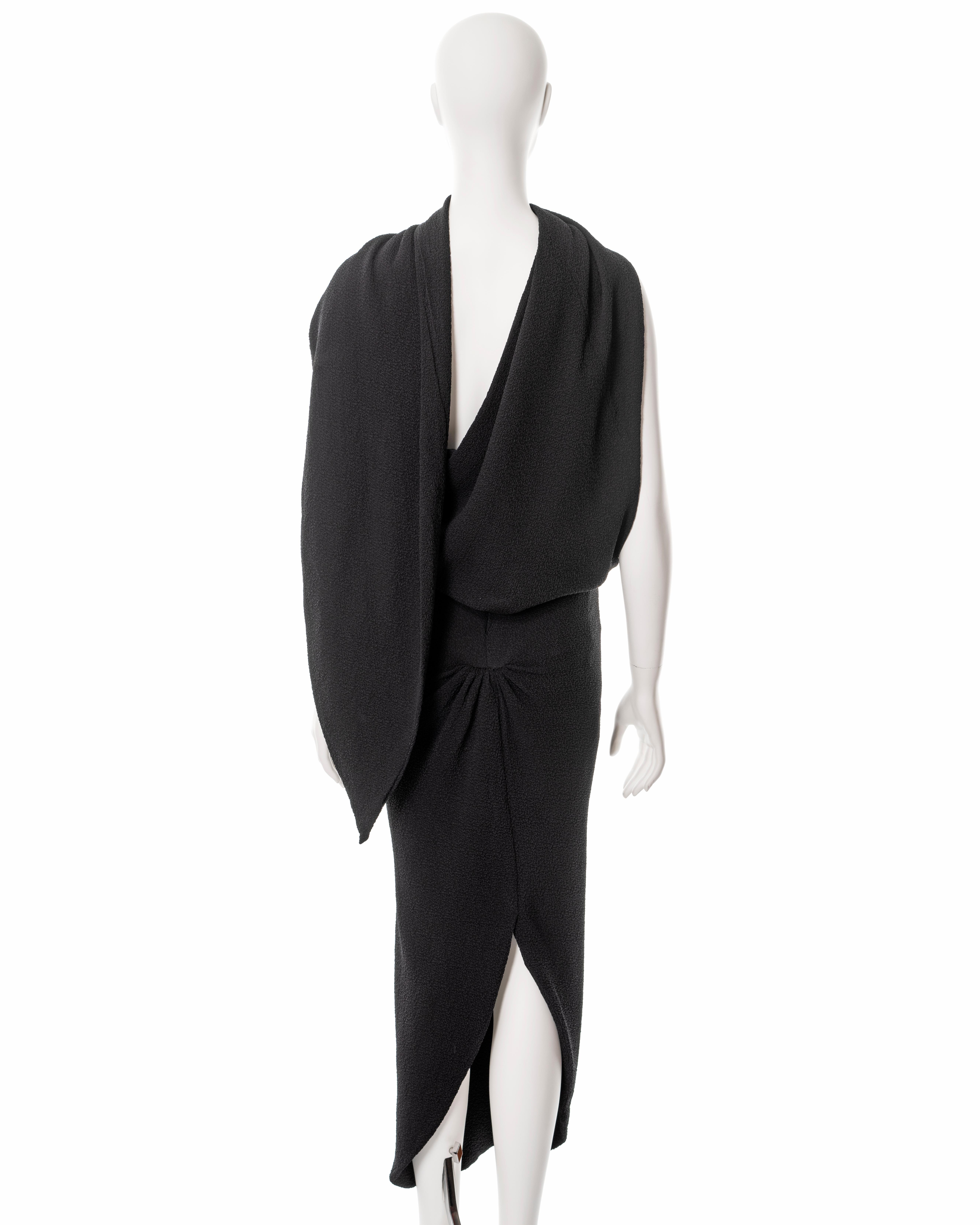 Balenciaga Haute Couture black silk crêpe evening dress with train, fw 1960 For Sale 9