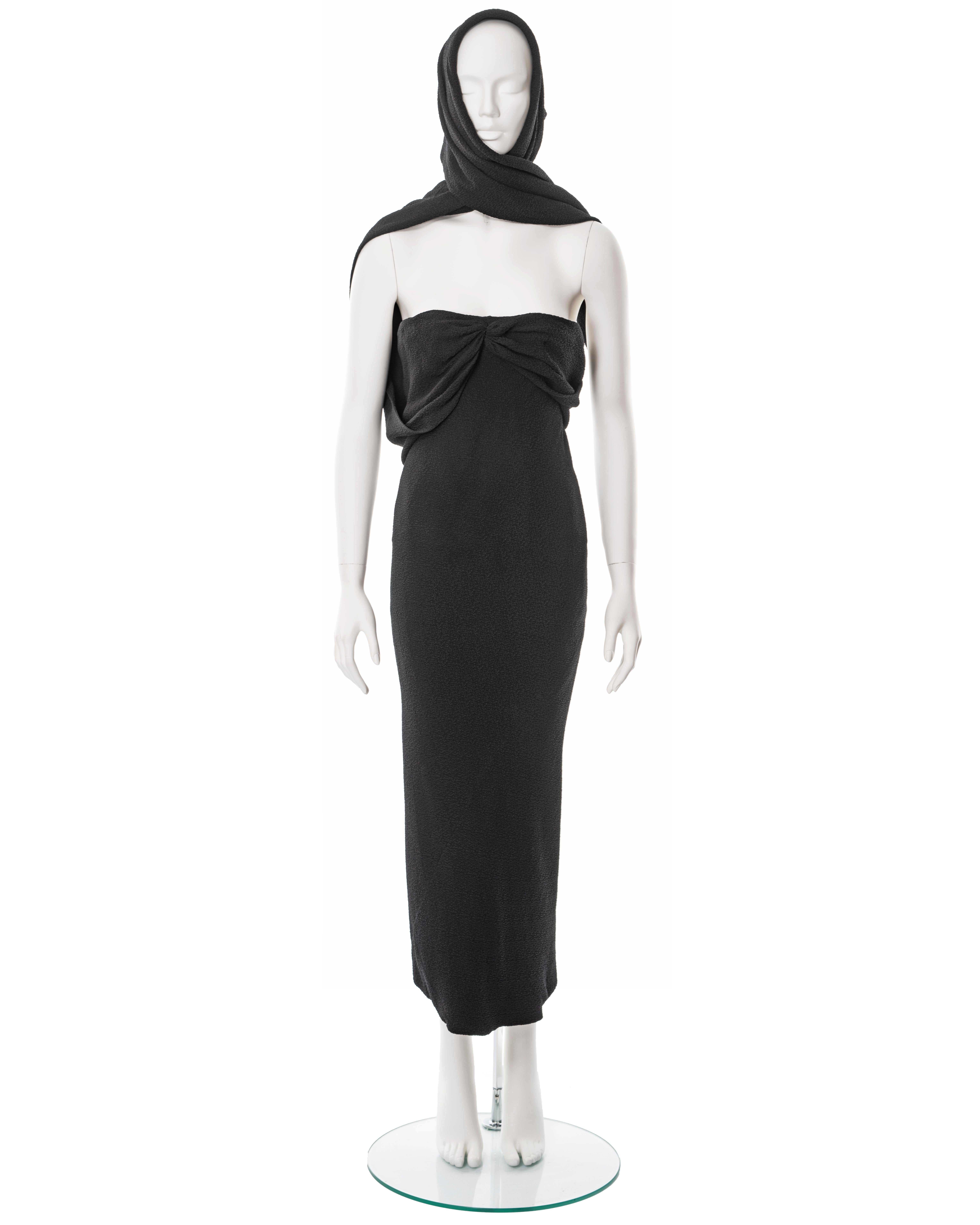 Balenciaga Haute Couture black silk crêpe evening dress with train, fw 1960 For Sale 10
