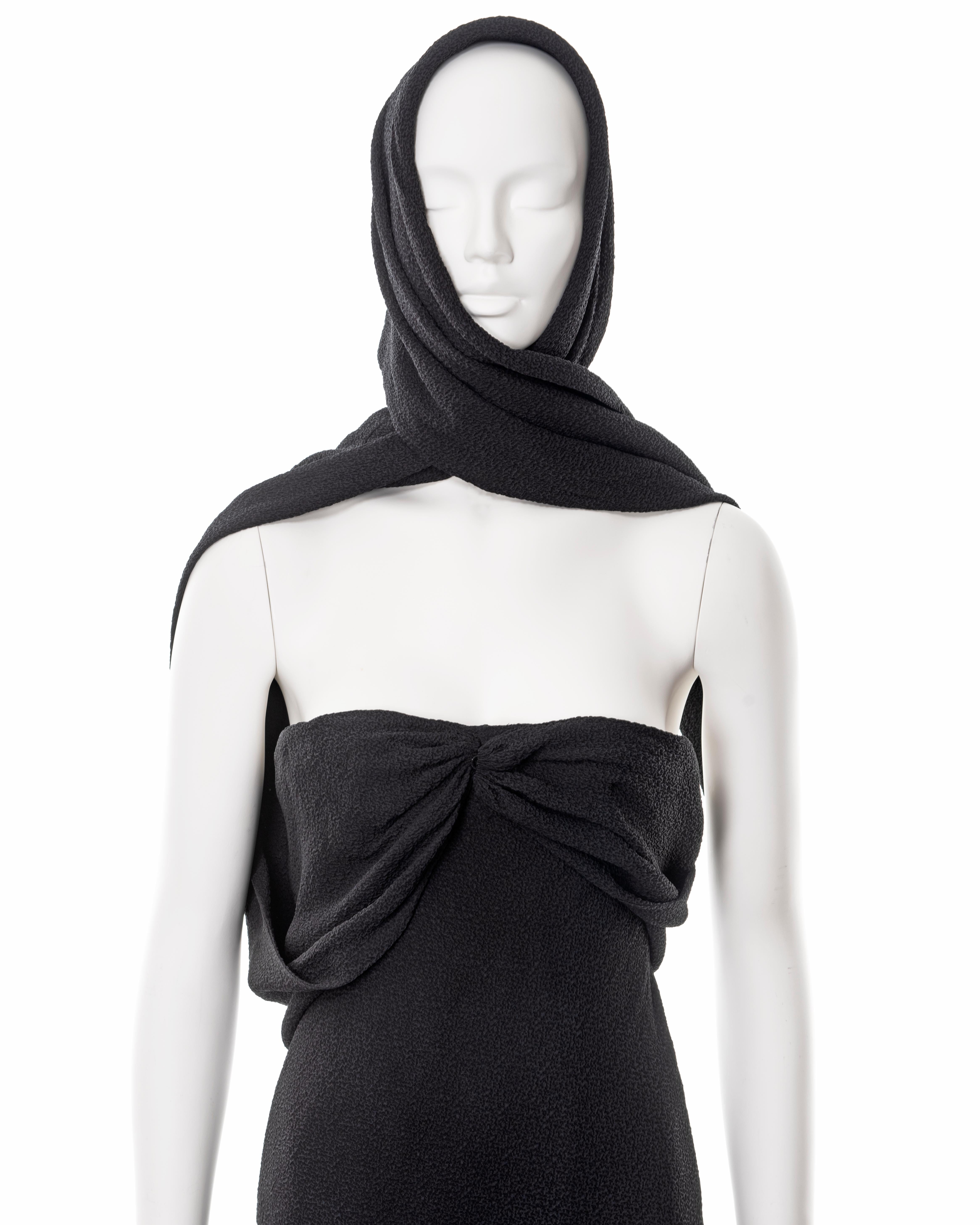 Balenciaga Haute Couture black silk crêpe evening dress with train, fw 1960 For Sale 11