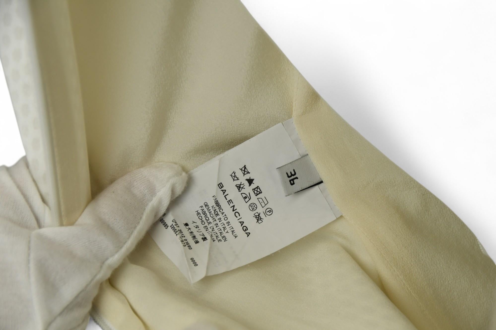 Balenciaga Ivory Textured Sleeveless Mini Dress  Size 36  Eyelet Hem Detail For Sale 5