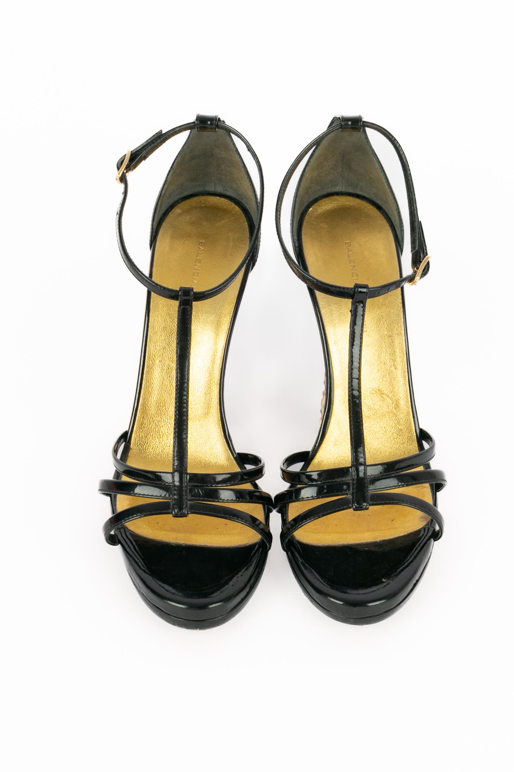 Balenciaga jewelry stilettoes Blanco en venta