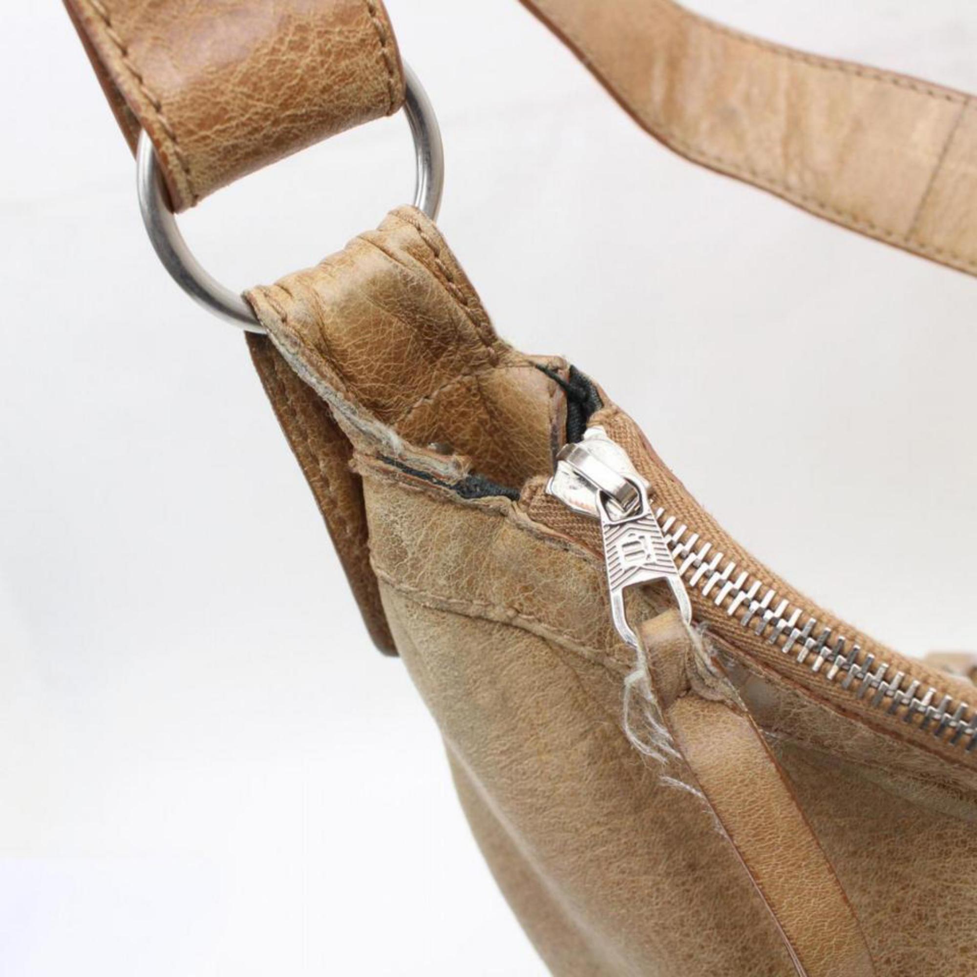Balenciaga Khaki Day Light Hobo Messenger 869838 Brown Leather Shoulder Bag For Sale 4