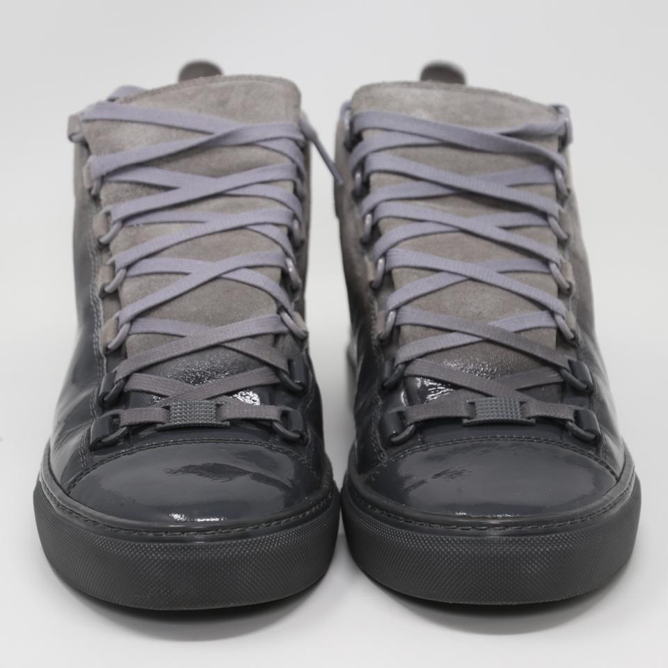 Balenciaga Laced High Top 8.5 Leather Arena Suede Sneakers BL-0923P-0002

Balenciaga's Arena sneakers are something of a cult classic, and this grey ombre version is particularly slick. In a high-top silhouette, they've been crafted in Spain from