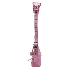 Balenciaga Le Cagole XS Umhängetasche aus rosa Lammleder