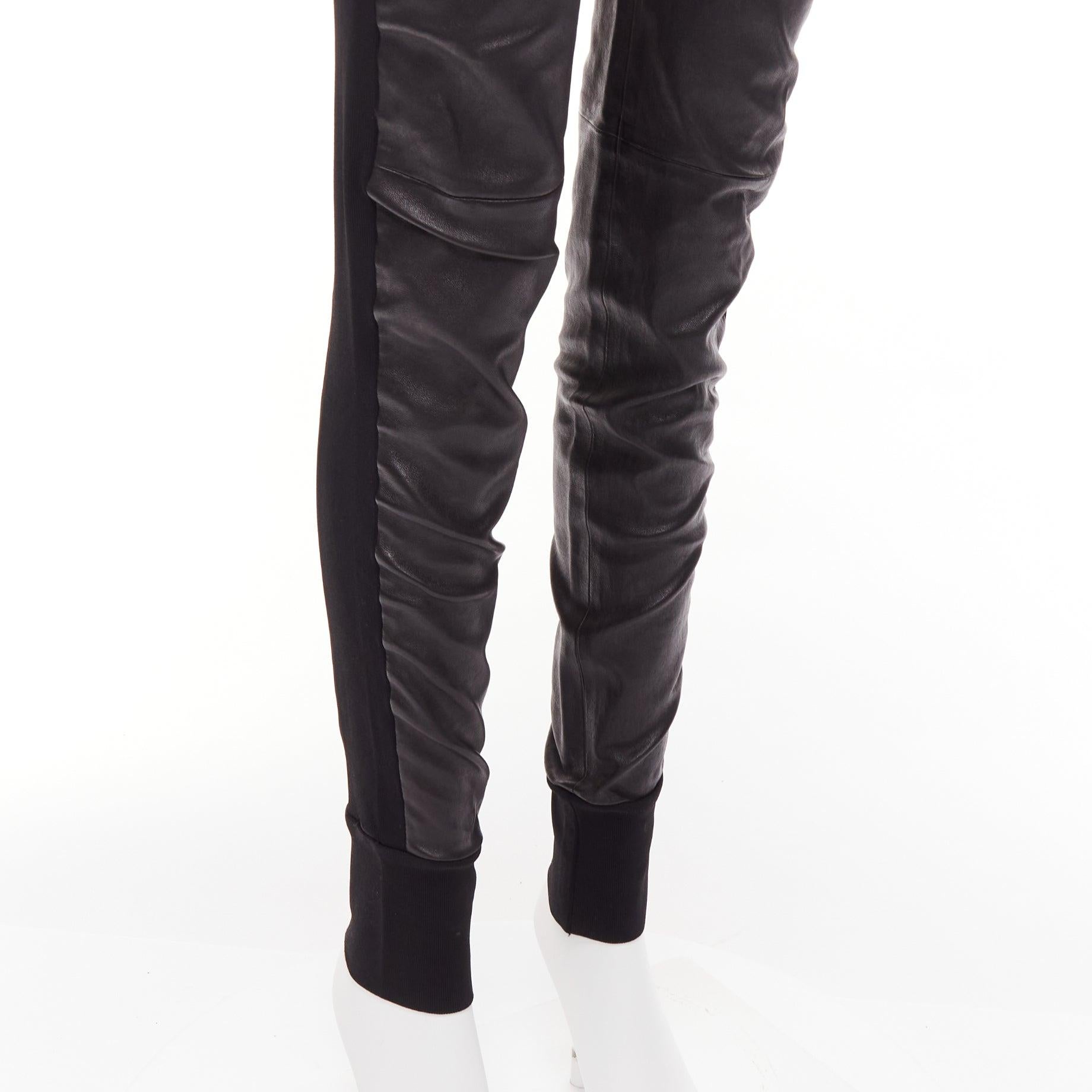 Balenciaga LEATHER 2011 pantaloni con risvolto in misto pelle d'agnello nera FR40 L. in vendita 2