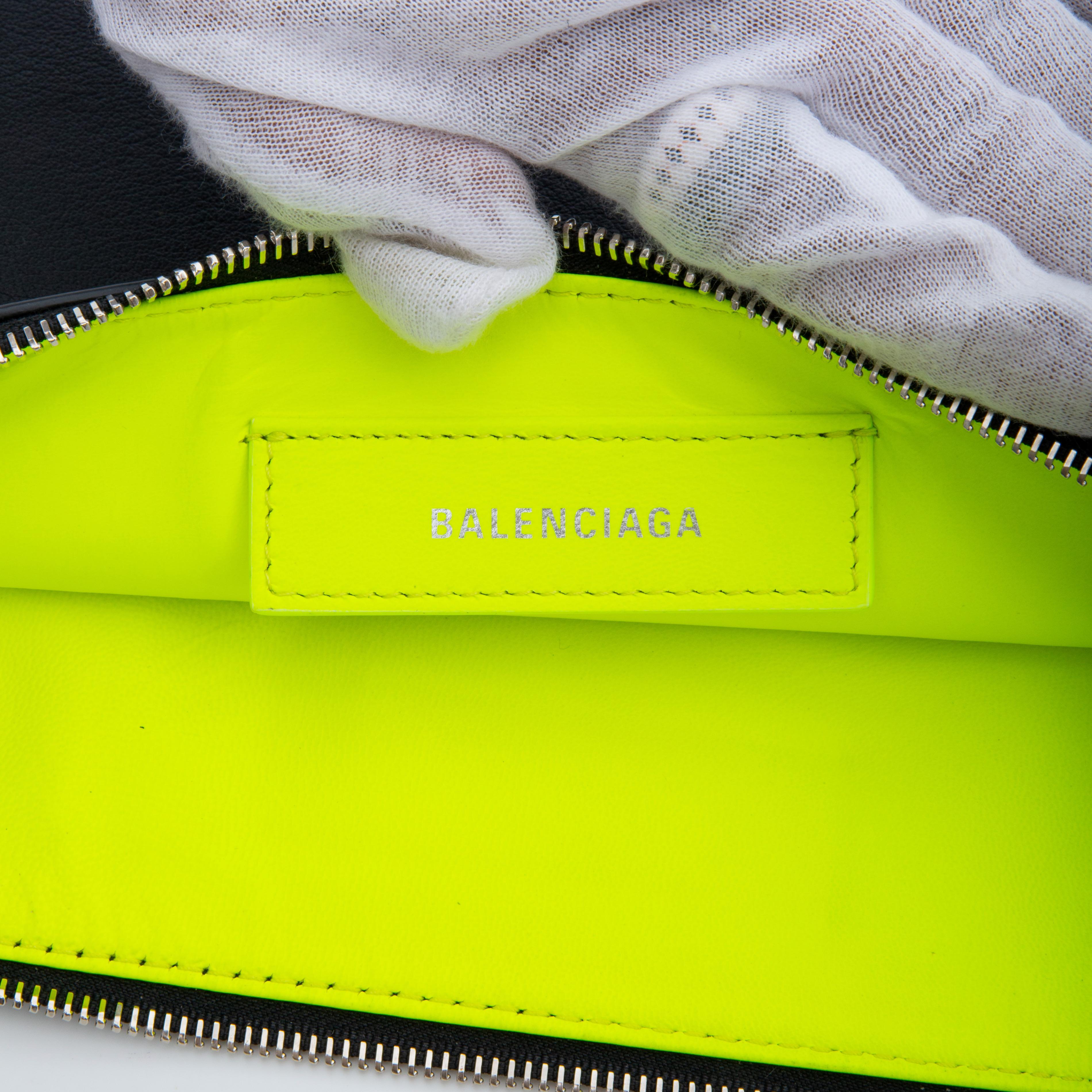 da uomo o donna Pochette con documenti in pelle con logo Balenciaga (485112)
