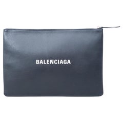 Pochette con documenti in pelle con logo Balenciaga (485112)
