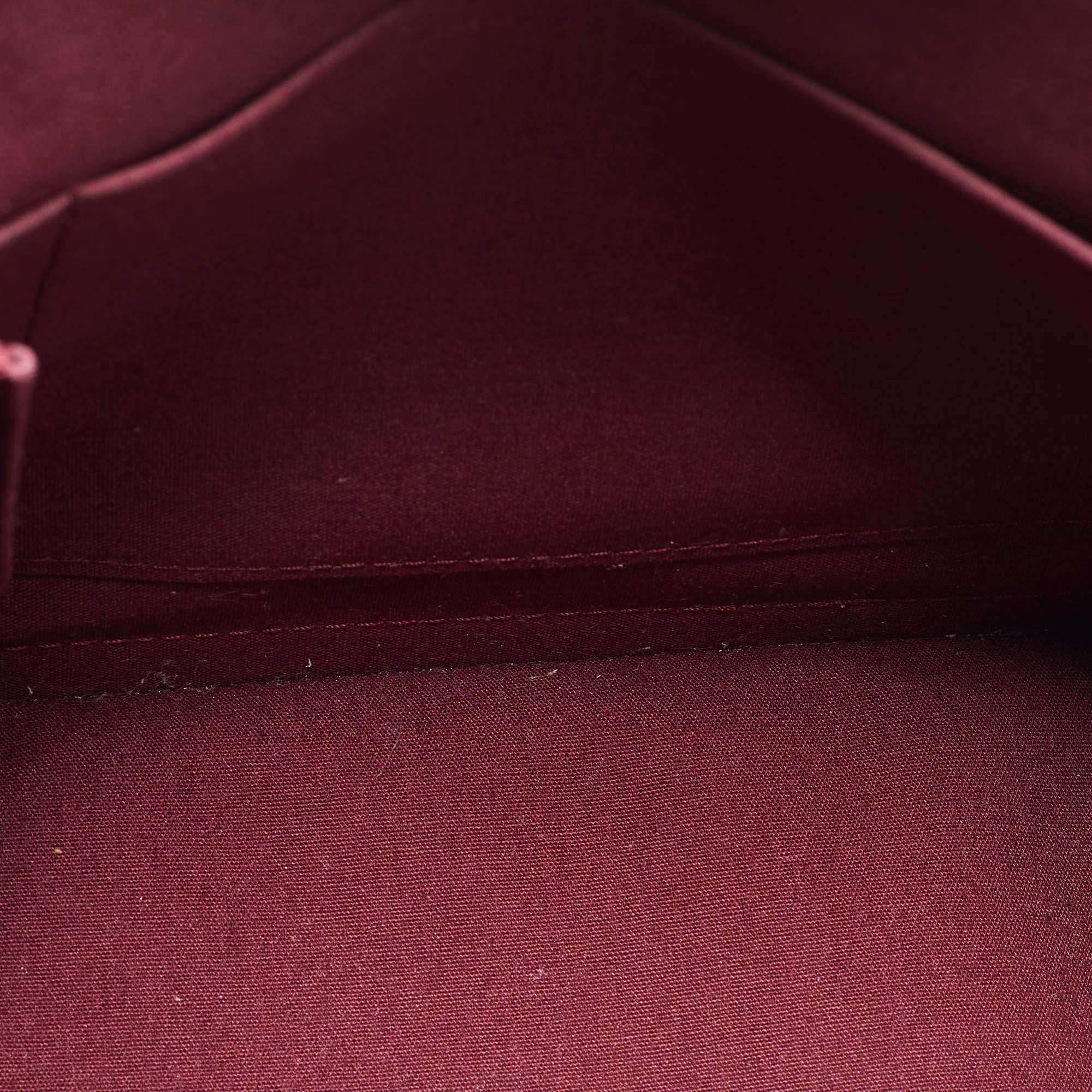 Louis Vuitton Amarante Monogram Vernis Alma PM Bag In Good Condition In Dubai, Al Qouz 2