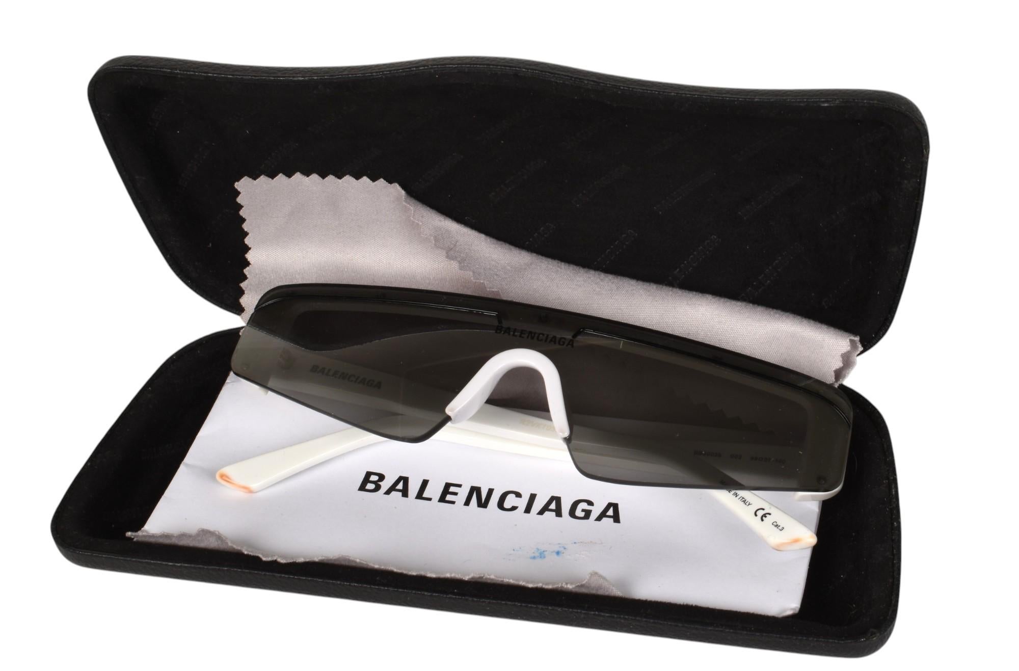 Balenciaga Gafas de Sol Hombre Escudo Retro Espejadas BB0003S, S1413 Gris en venta