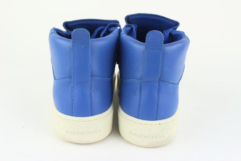 Balenciaga Men's Size 40 Electric Blue Arena Sneaker 129ba6 For Sale at  1stDibs