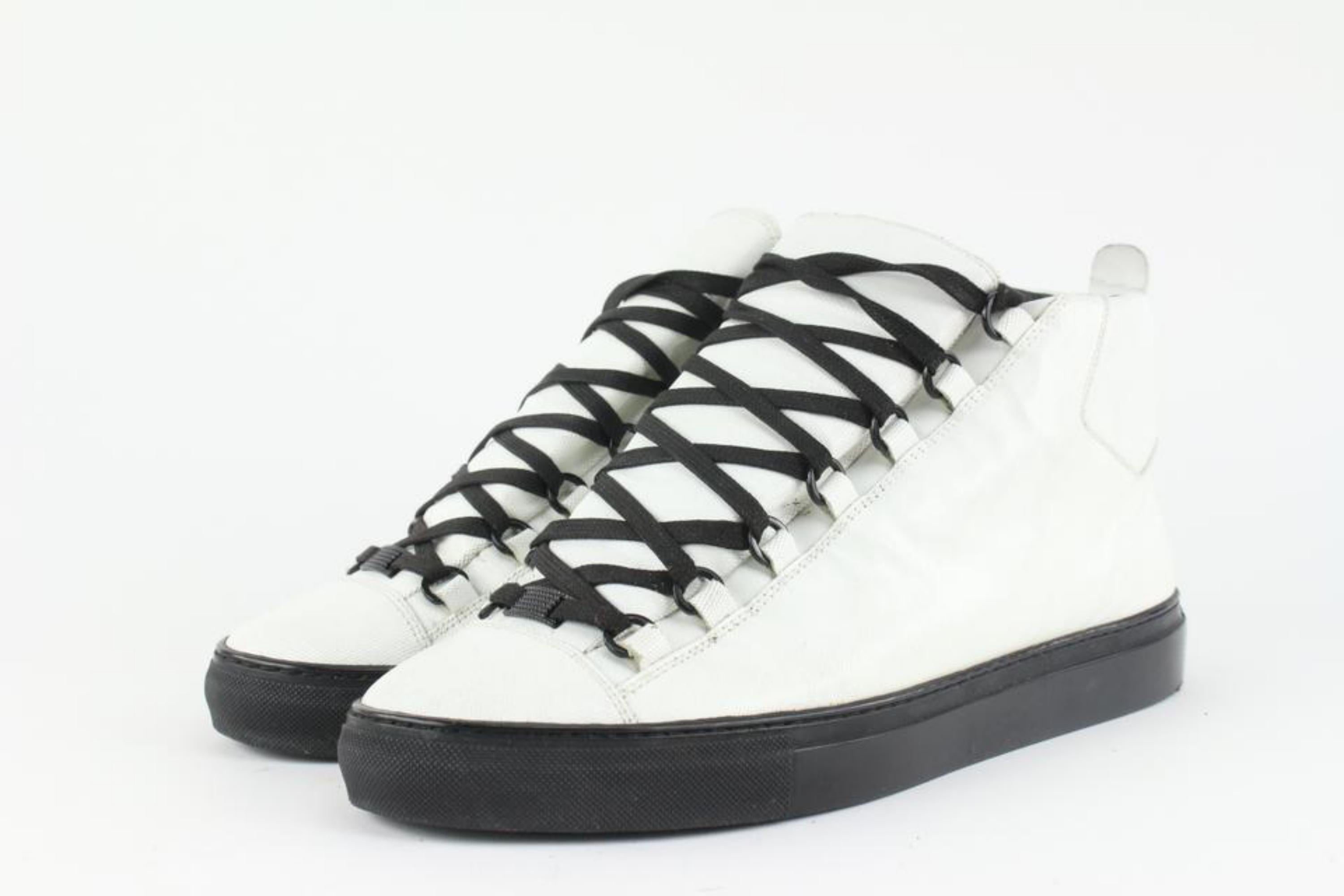 Balenciaga Men's Size 42 White x Black Arena Sneaker 3BA1221 For Sale 4