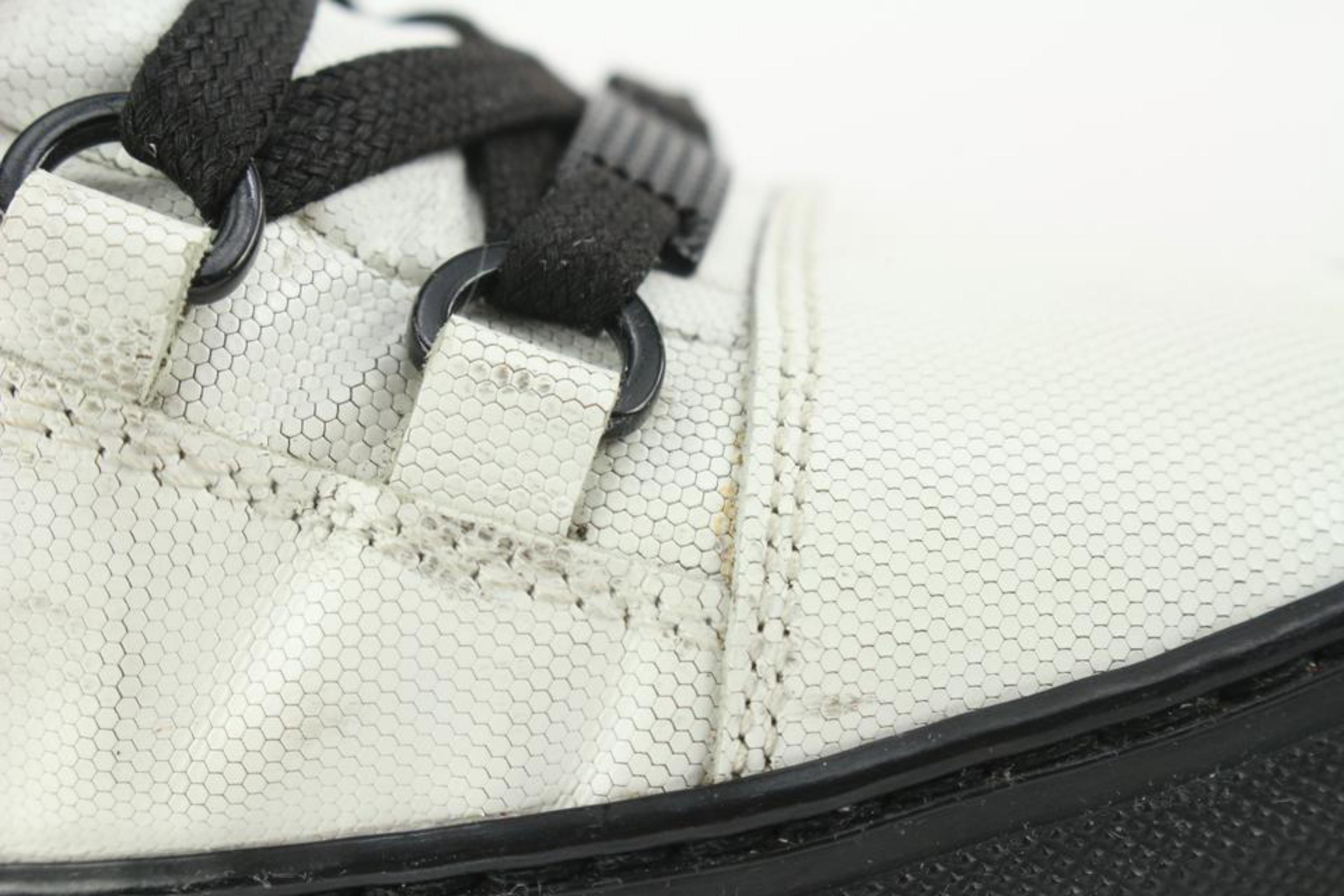 Balenciaga Men's Size 42 White x Black Arena Sneaker 3BA1221 For Sale 6
