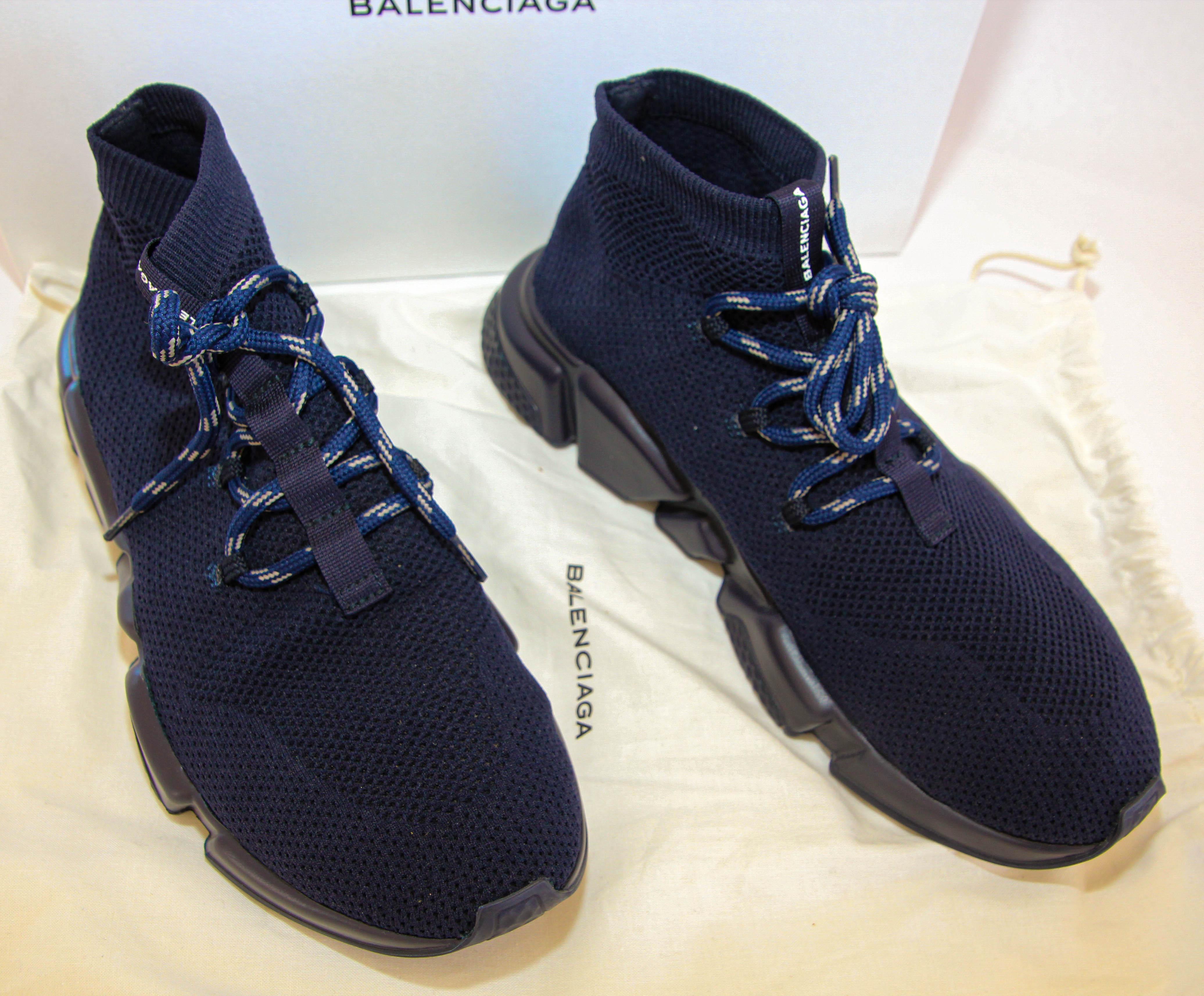Balenciaga Men's Speed Mesh Sneakers Size 42 In Excellent Condition For Sale In North Hollywood, CA