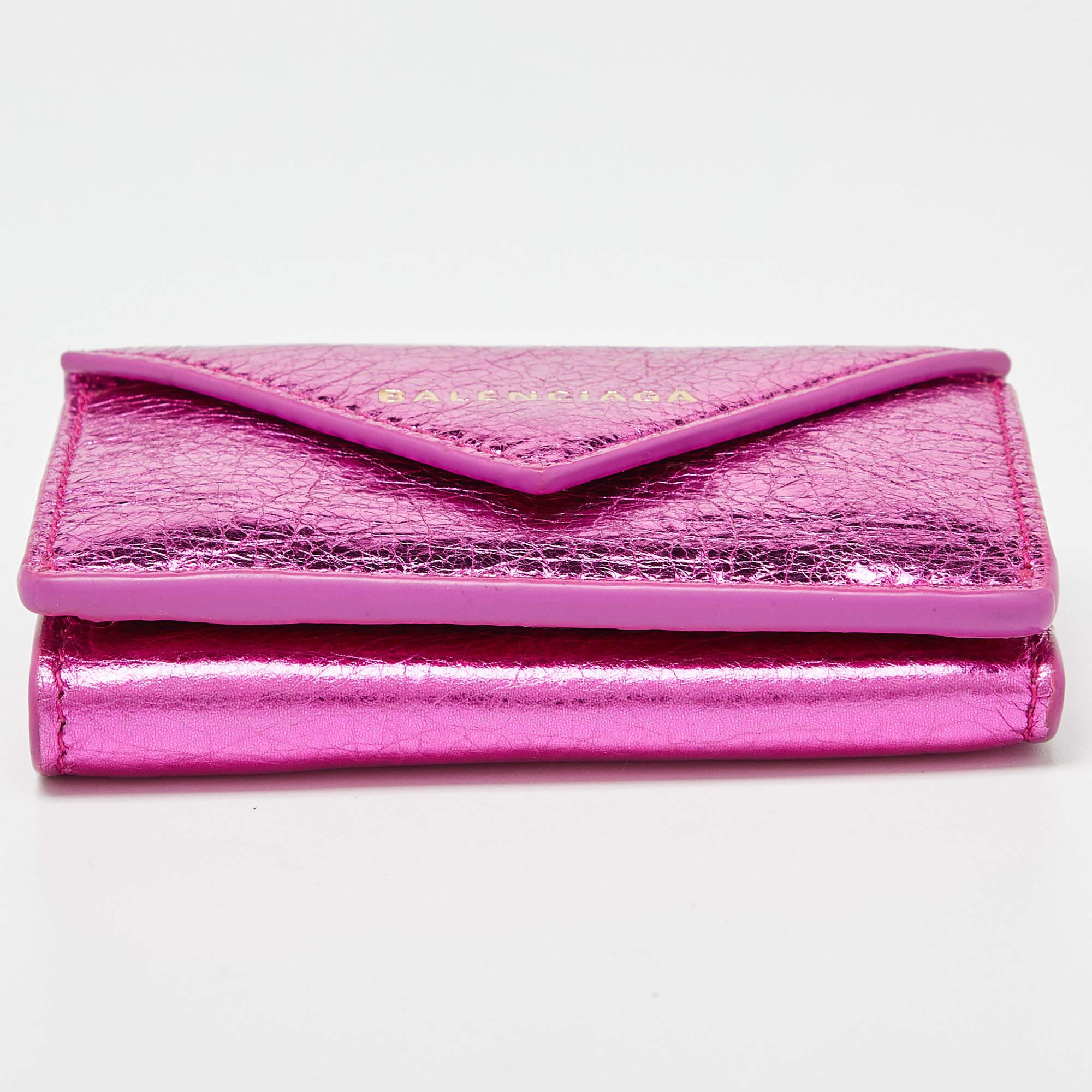 Balenciaga Metallic Pink Leather Mini Papier Wallet In New Condition In Dubai, Al Qouz 2