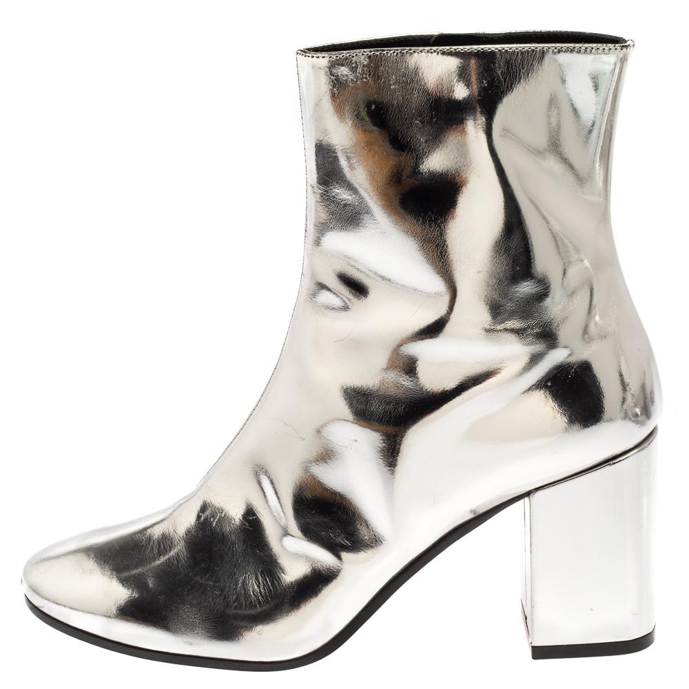 Balenciaga Metallic Silver Patent Leather Ankle Boots Size 37 For Sale 2