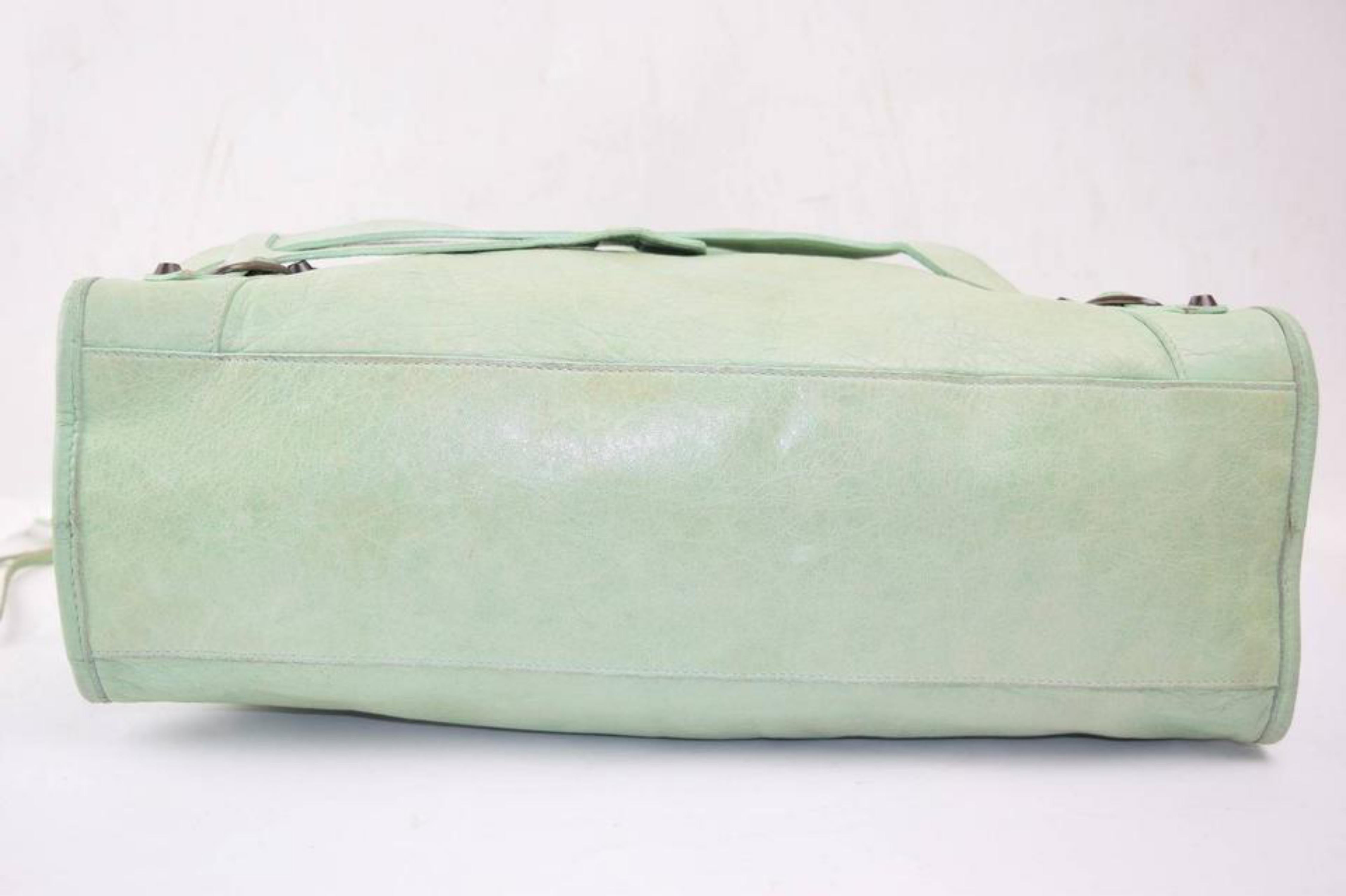 Balenciaga Mint City 2way 869570 Green Leather Shoulder Bag In Good Condition For Sale In Forest Hills, NY