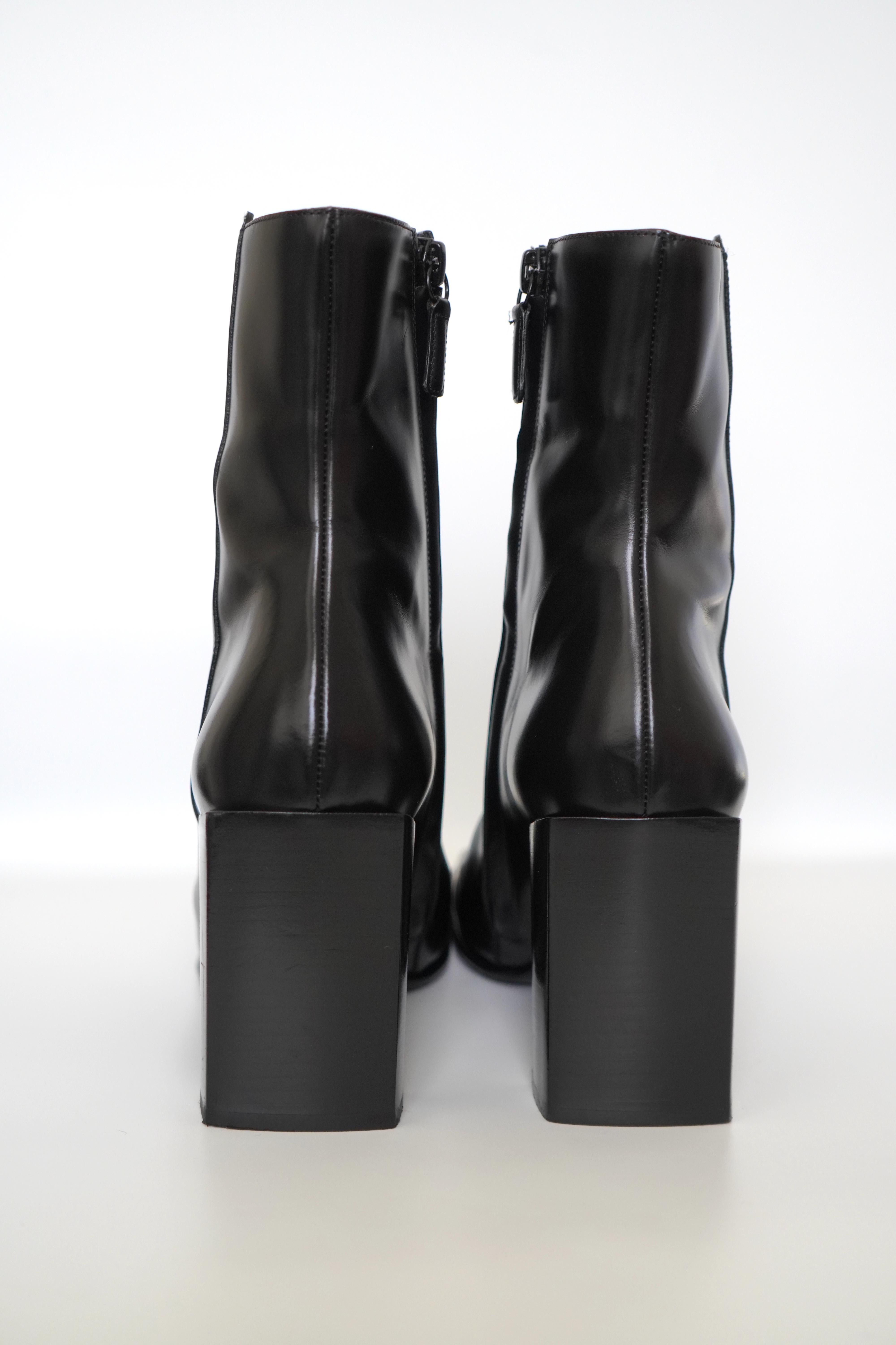 Balenciaga Moon Square Toe Leather Boots sz 40 For Sale 2