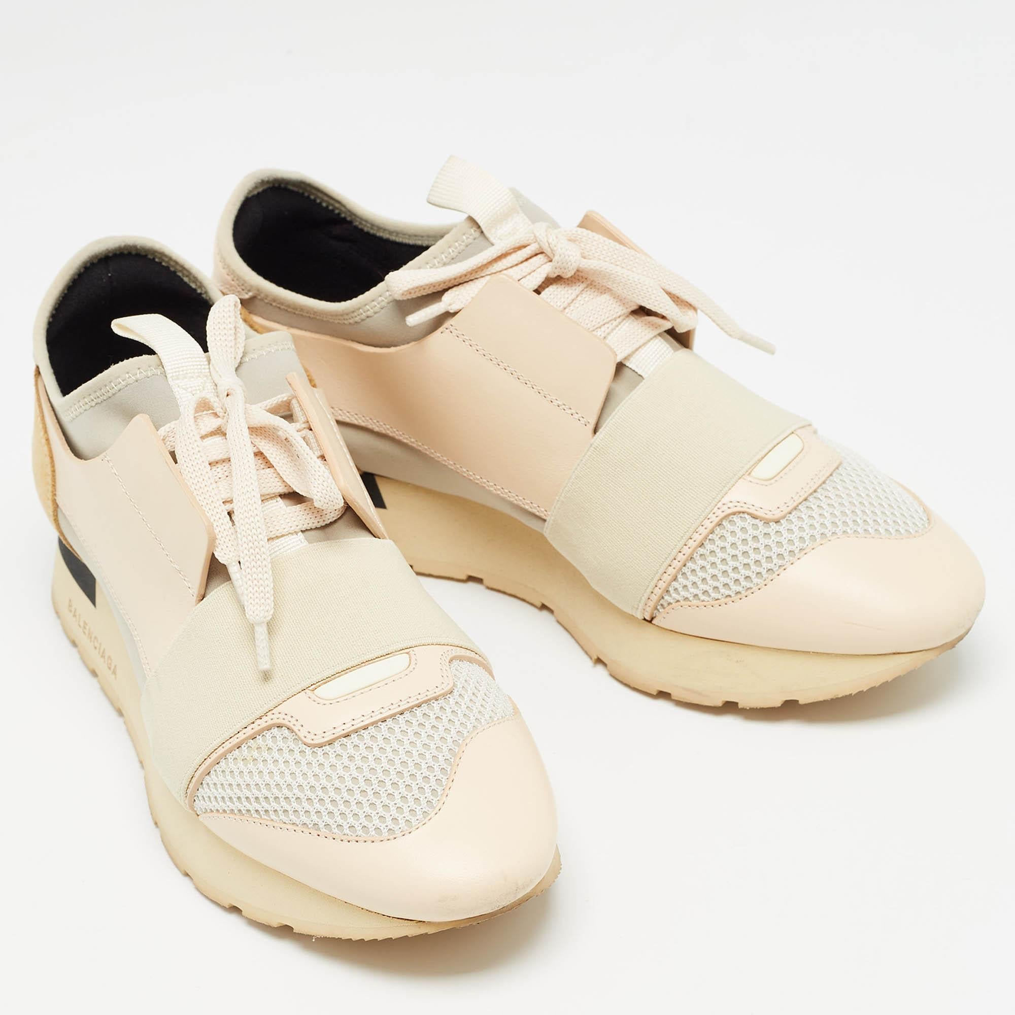 Baskets de course Balenciaga en cuir et tissu multicolore taille 37 Bon état - En vente à Dubai, Al Qouz 2