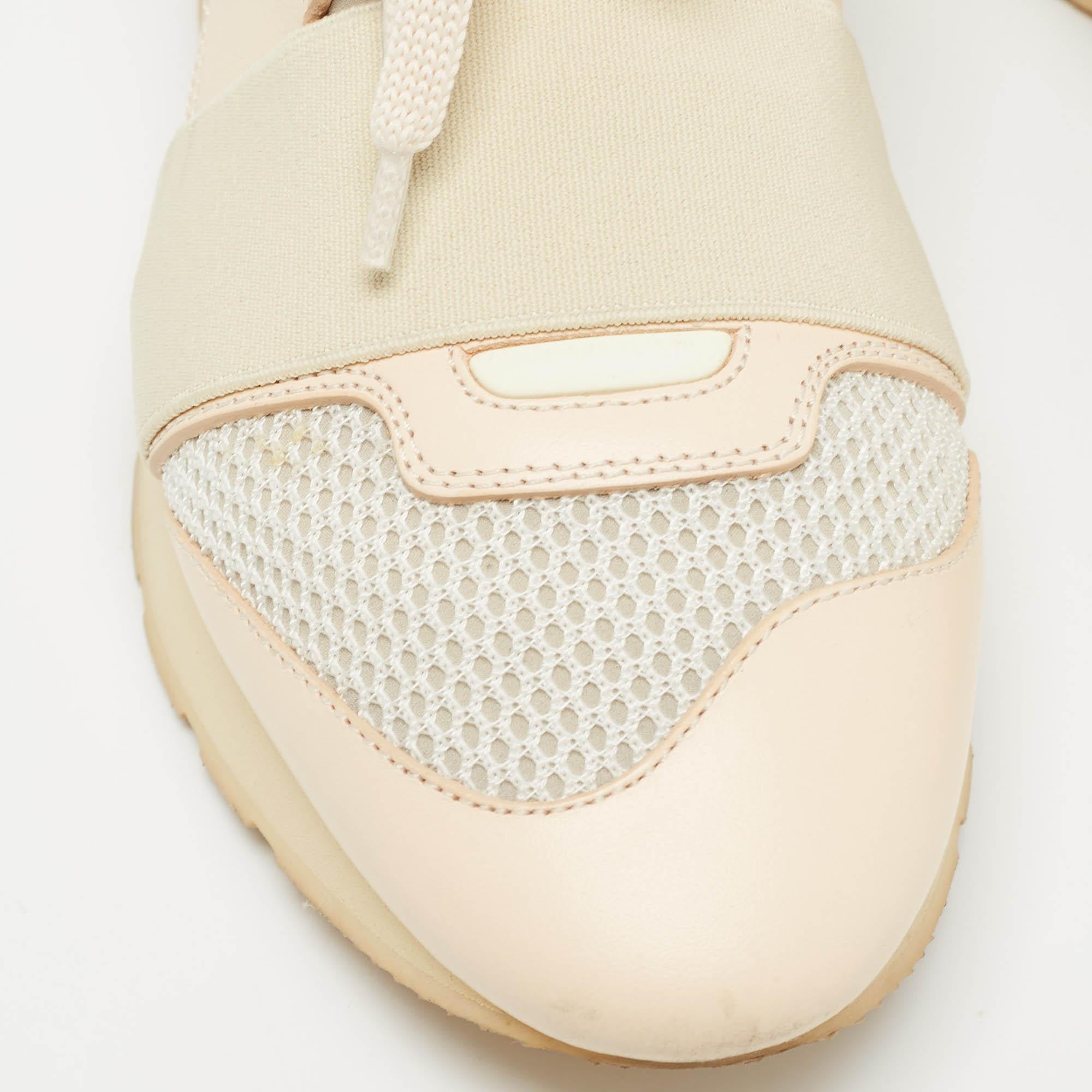 Baskets de course Balenciaga en cuir et tissu multicolore taille 37 en vente 3