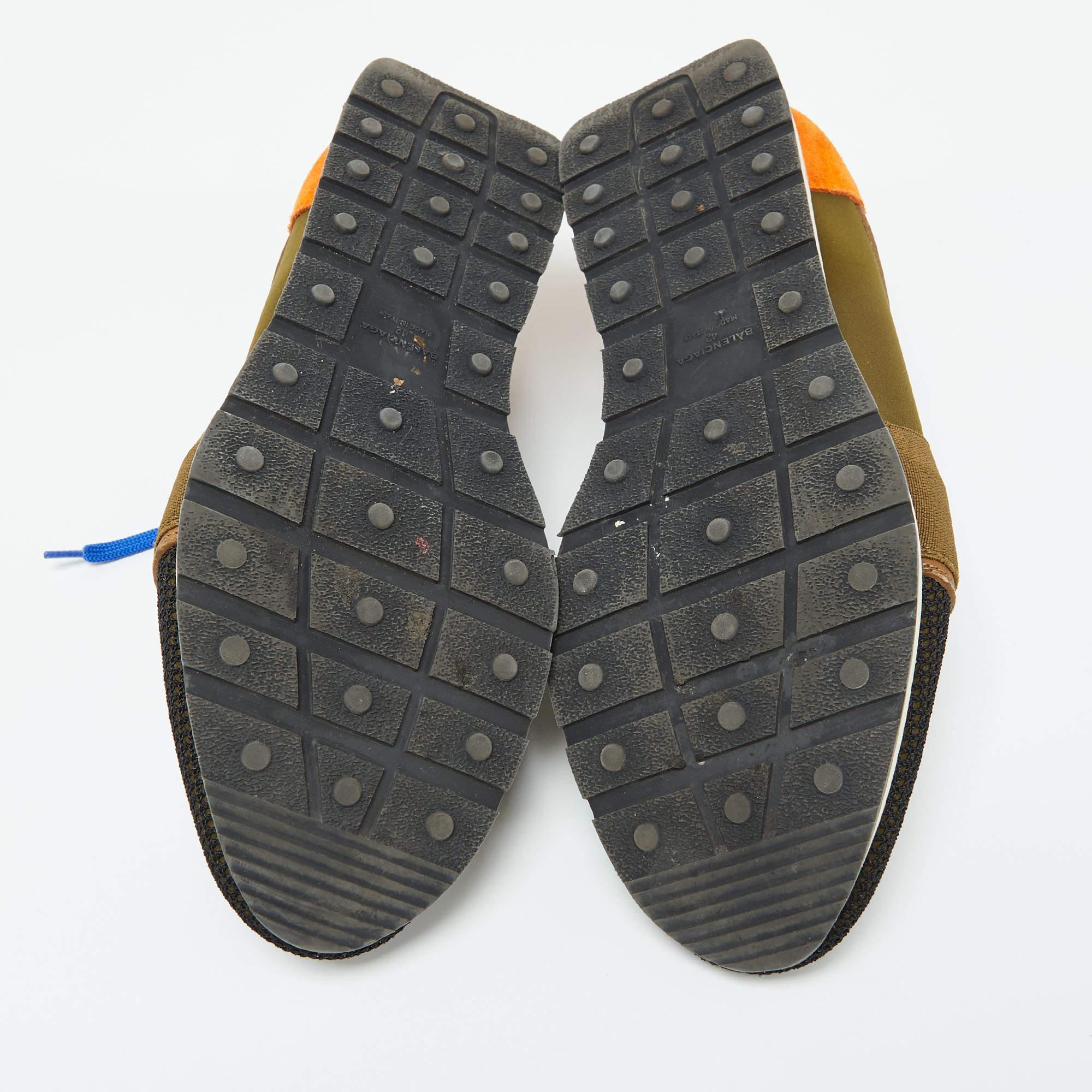 Baskets de course Balenciaga en cuir et tissu multicolore taille 42 en vente 1
