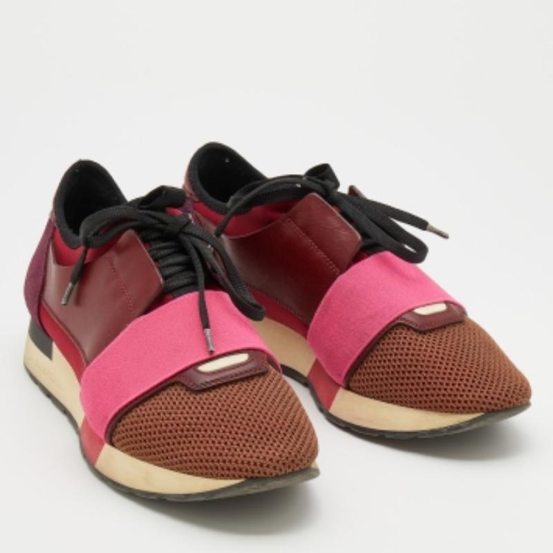 Balenciaga Piel Multicolor Y Malla Race Runner Low Top Sneakers Talla 40 en Bueno estado para la venta en Dubai, Al Qouz 2