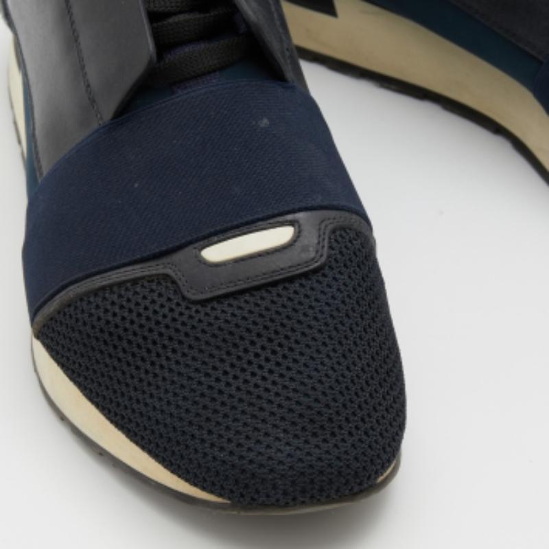Balenciaga Multicolor Leather and Mesh Race Runner Low Top Sneakers Size 42 In Good Condition For Sale In Dubai, Al Qouz 2