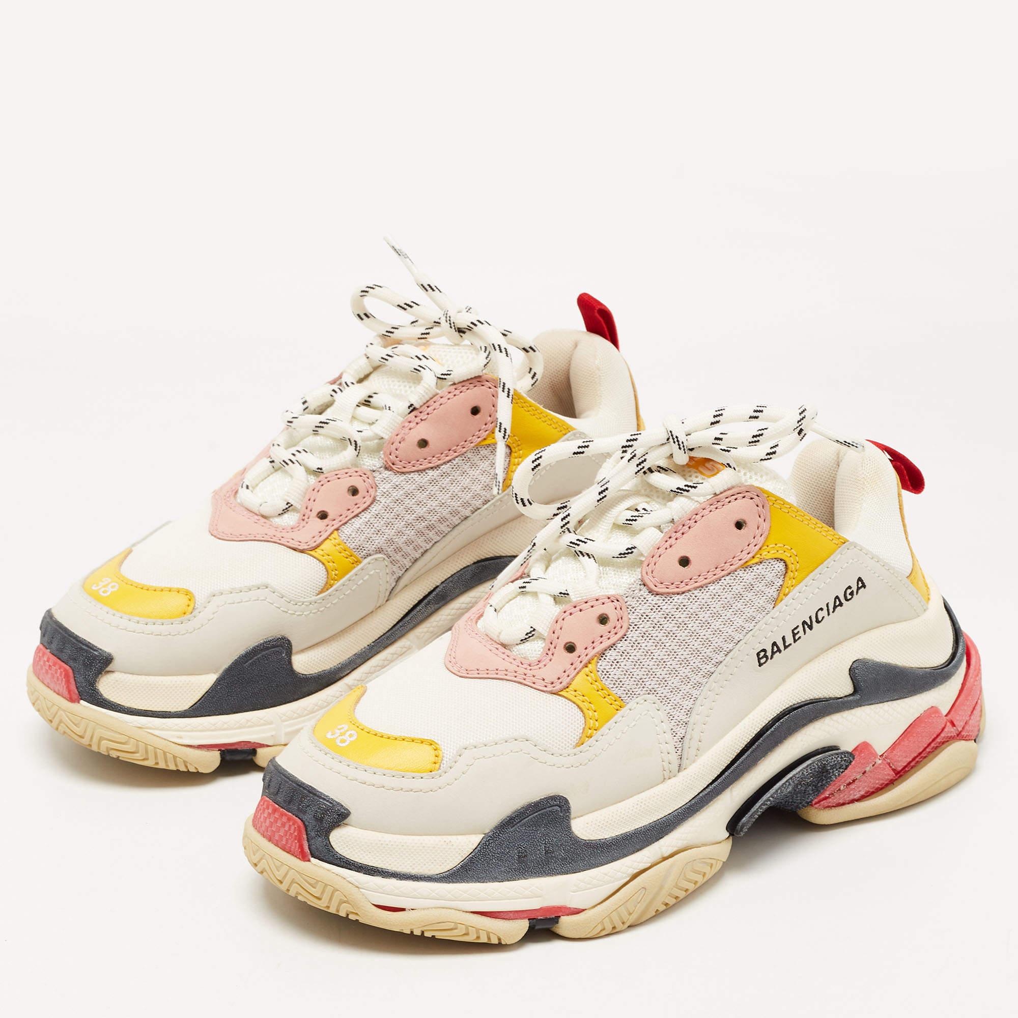 Balenciaga Multicolor Leather and Mesh Triple S Sneakers Size 38 In Good Condition In Dubai, Al Qouz 2