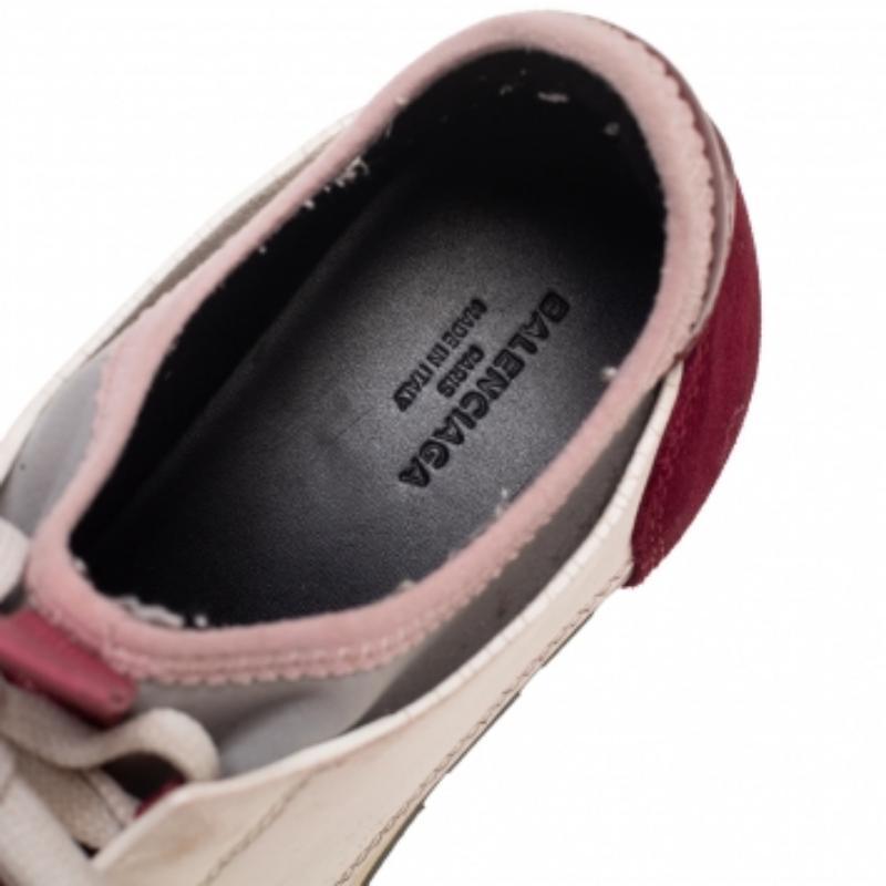 Balenciaga Multicolor Mesh And Leather Race Runner Low Top Sneakers Size 35 In Fair Condition In Dubai, Al Qouz 2
