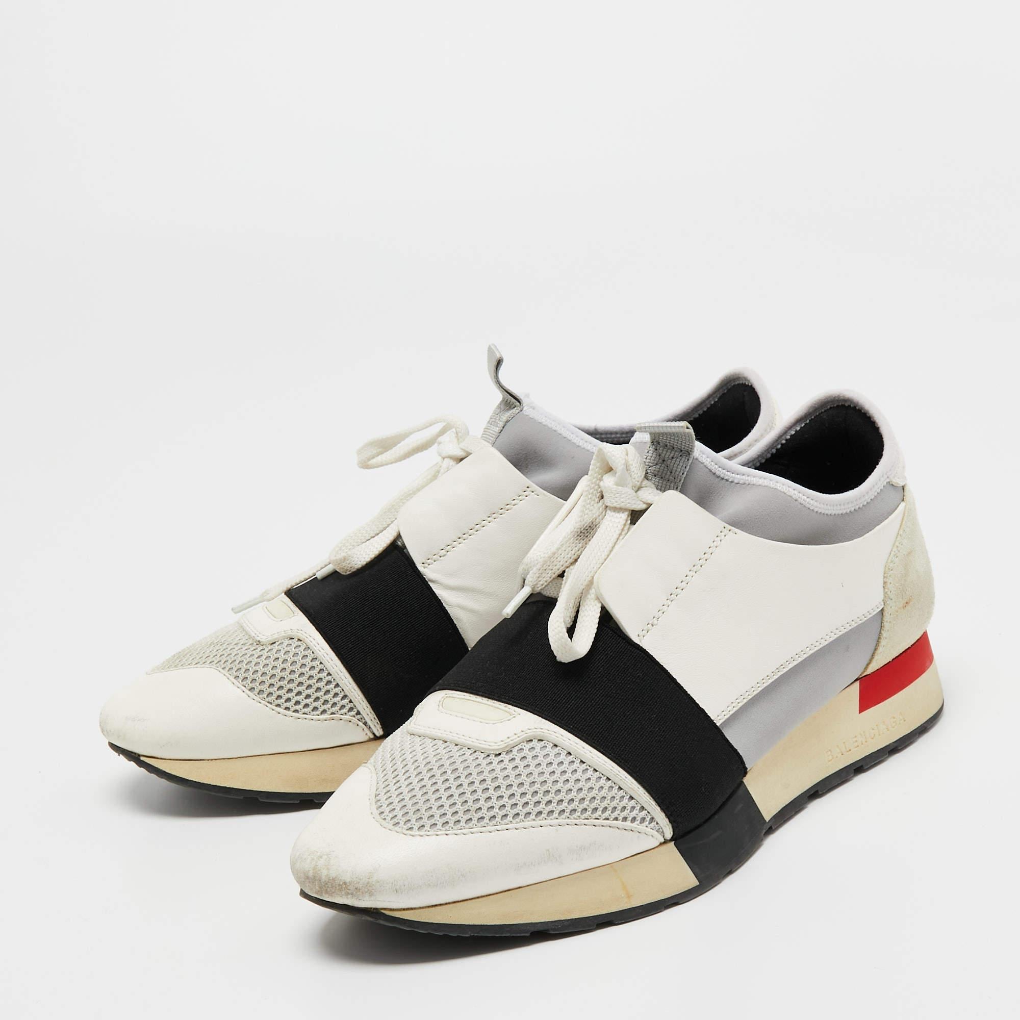 These designer sneakers represent the idea of comfortable fashion. They are crafted from high-quality materials and designed with nothing but style. A perfect fit for all casual occasions, these sneakers will spruce up any look effortlessly.