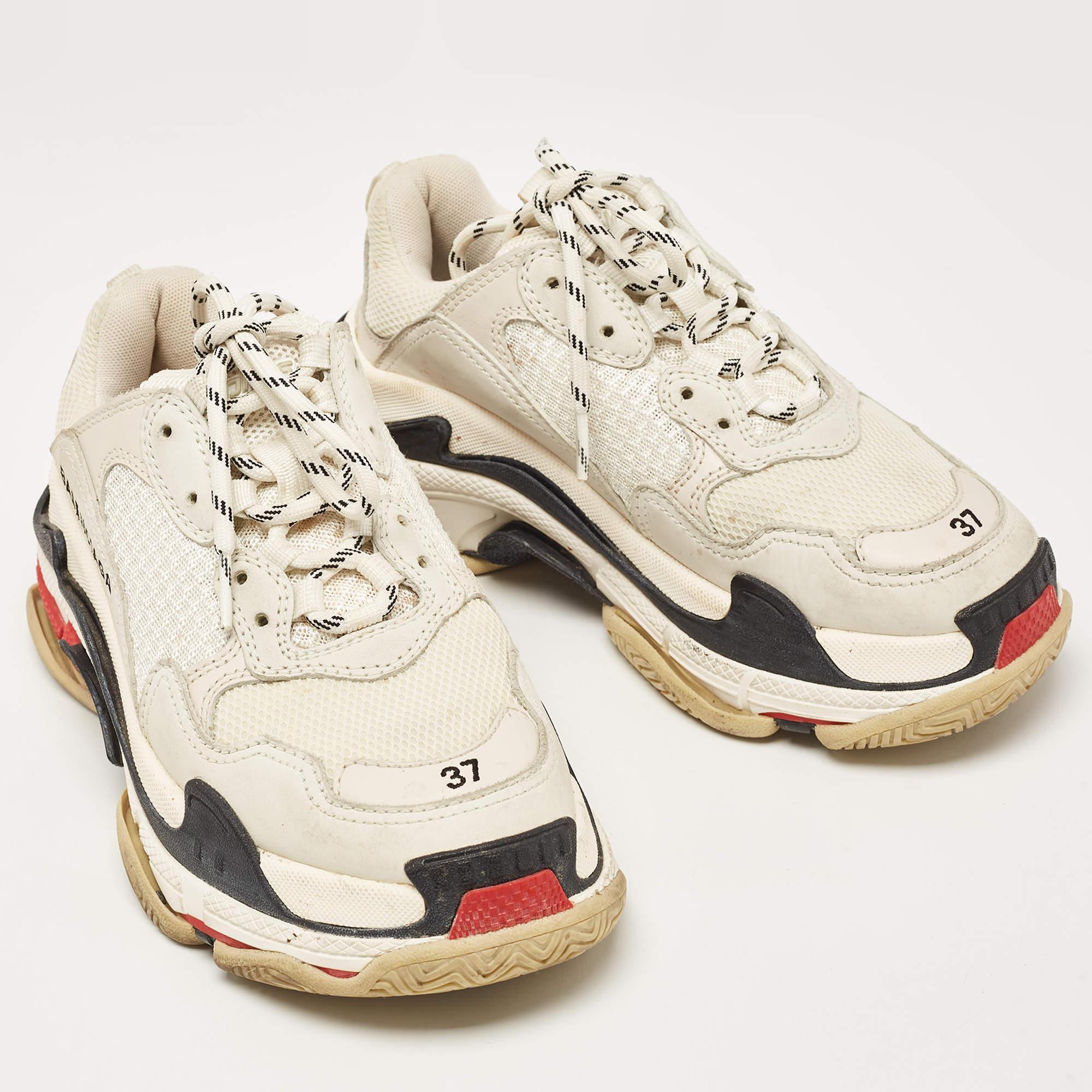 Balenciaga Multicolor Mesh and Nubuck Leather Triple S Low Top Sneakers Size 37 For Sale 1