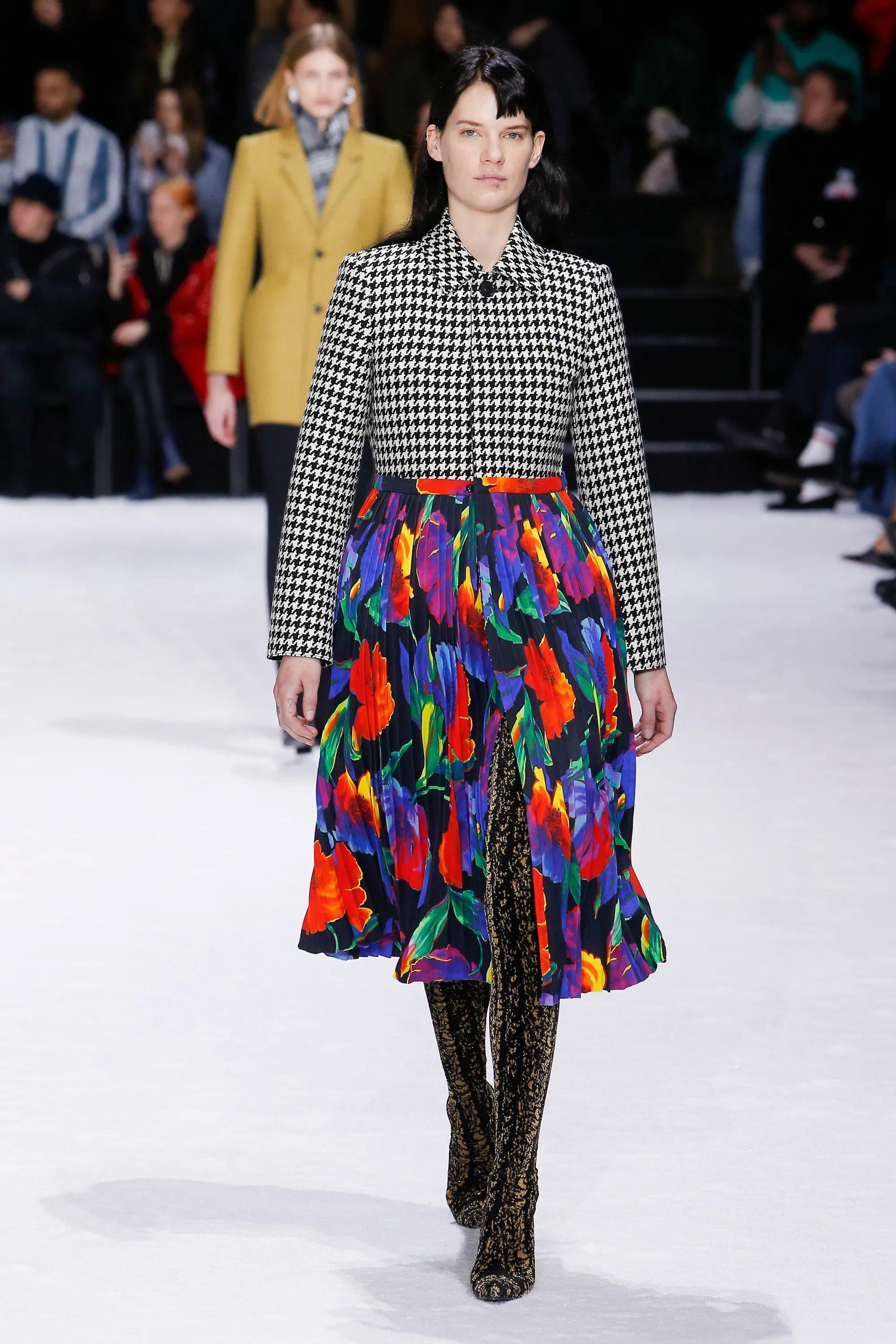 BALENCIAGA multicolored 2018 FLORAL PLEATED ASYMMETRIC Skirt 36 XS 4