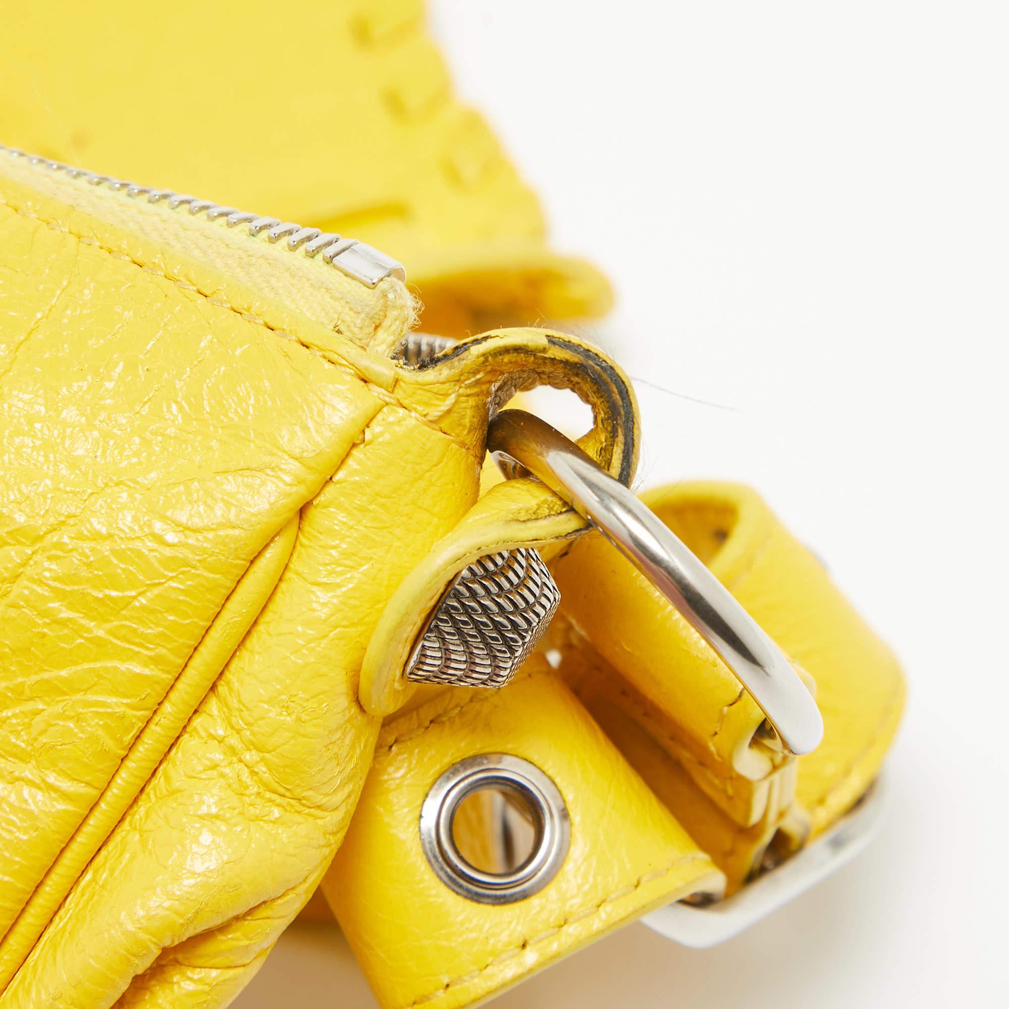 Balenciaga Mustard Leather XS Le Cagole Shoulder Bag For Sale 4