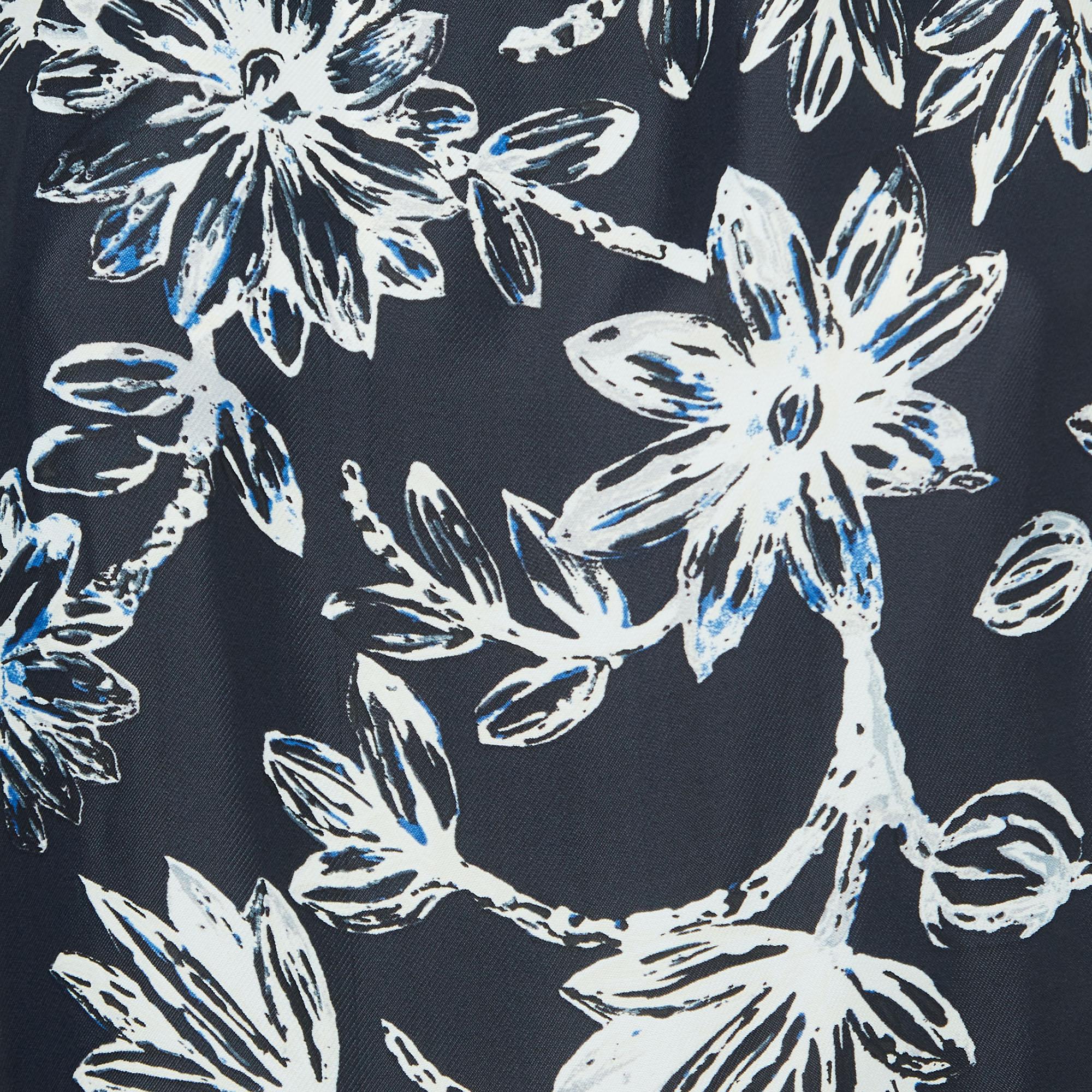 Balenciaga Navy Blue Floral Print Crepe Halter Neck Maxi Dress L For Sale 4