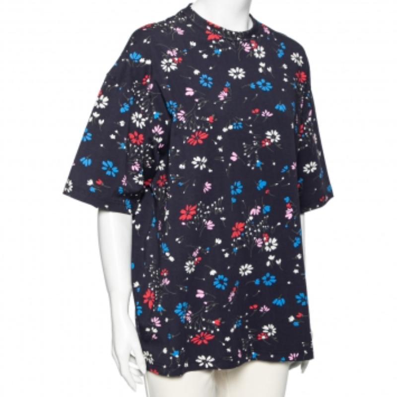Balenciaga Navy Blue Floral Printed Cotton Oversized Short Sleeve T-Shirt M For Sale 2