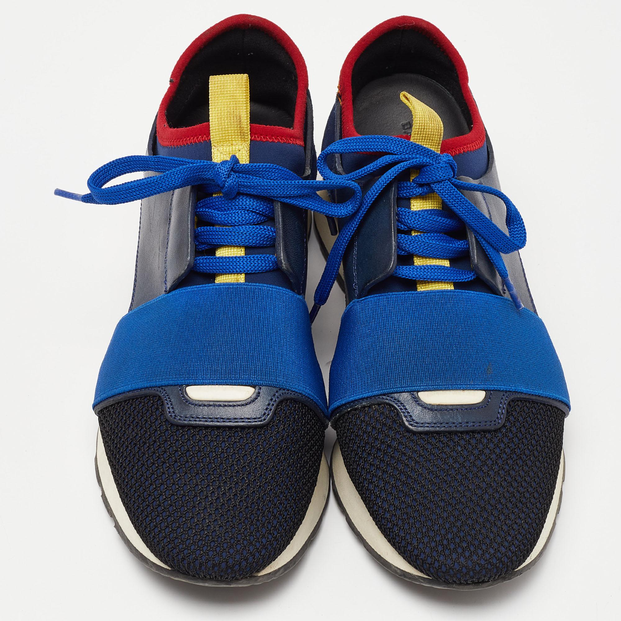 Bleu Baskets de course Balenciaga bleu marine en cuir, daim, néoprène et maille, taille 38 en vente