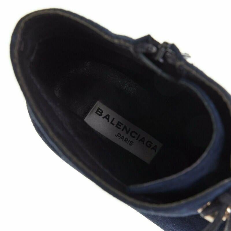 BALENCIAGA bleu marine en daim avec clous dorés, lacet à bout pointu EU37 US7 en vente 6