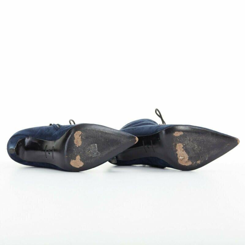 BALENCIAGA bleu marine en daim avec clous dorés, lacet à bout pointu EU37 US7 en vente 1