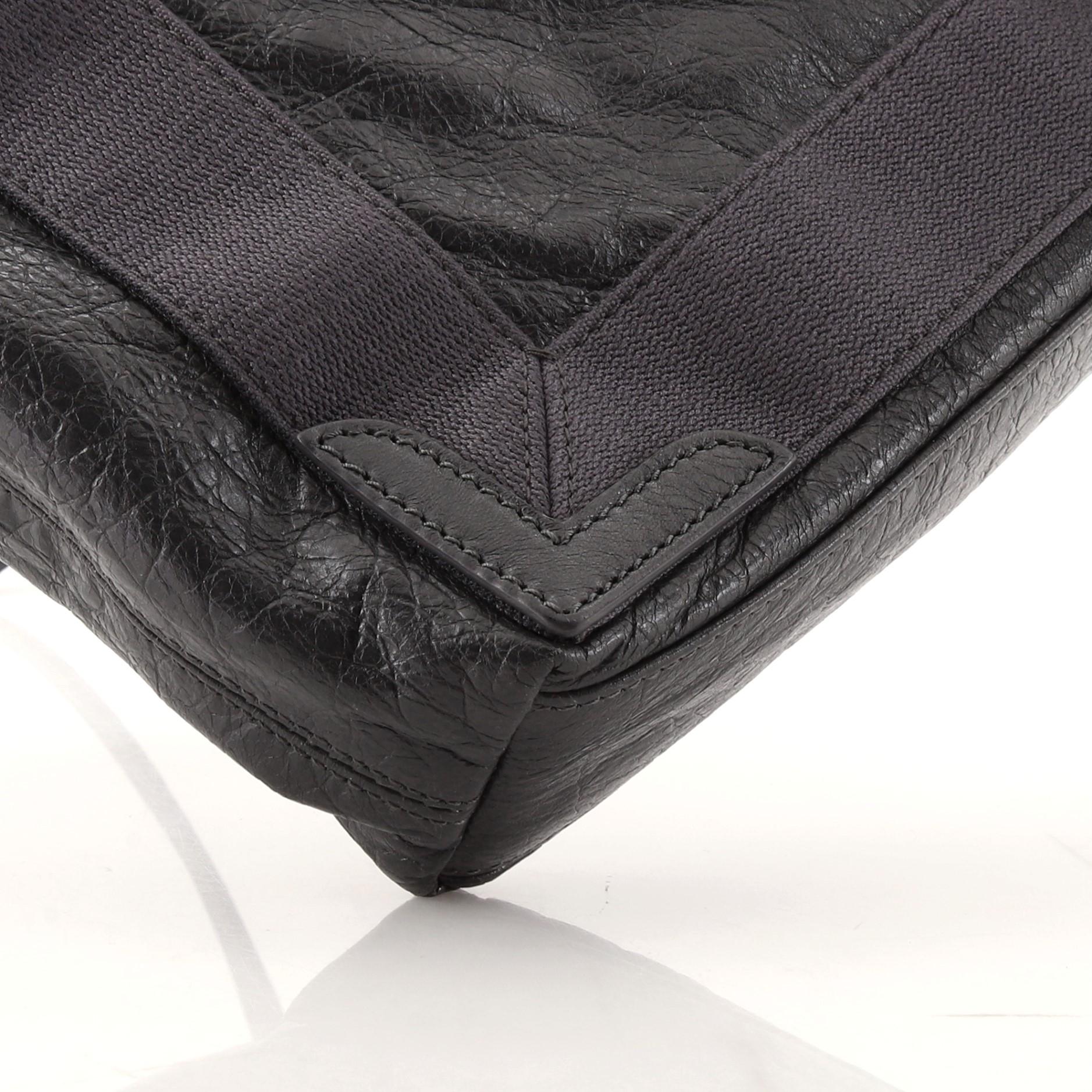 Women's or Men's Balenciaga Navy Cabas Leather XS