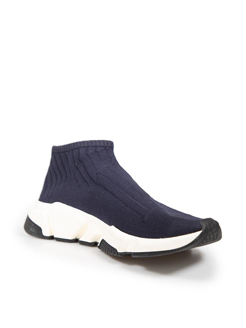 CONDITION is Very good. Minimal wear to the trainers is evident. Discolouration around the rim of both soles and across the front of both shoes. Glue is visible where the sole and upper shoe is connected on this used Balenciaga designer resale