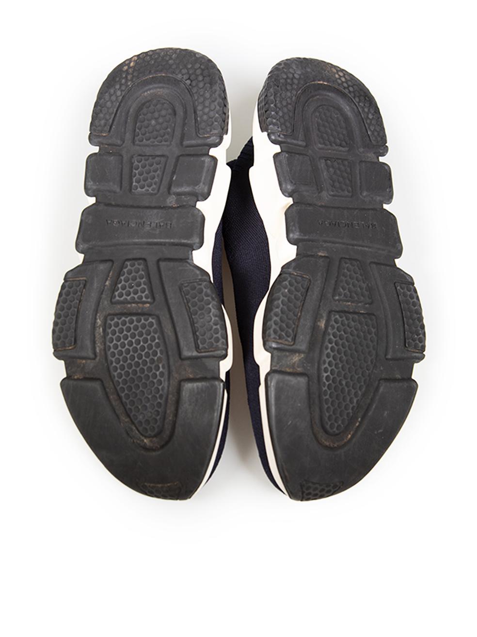 Balenciaga Navy Speed Trainers Size IT 41 In Good Condition For Sale In London, GB