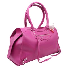 Balenciaga Neo Classic Large City Bag aus rosa Kalbsleder