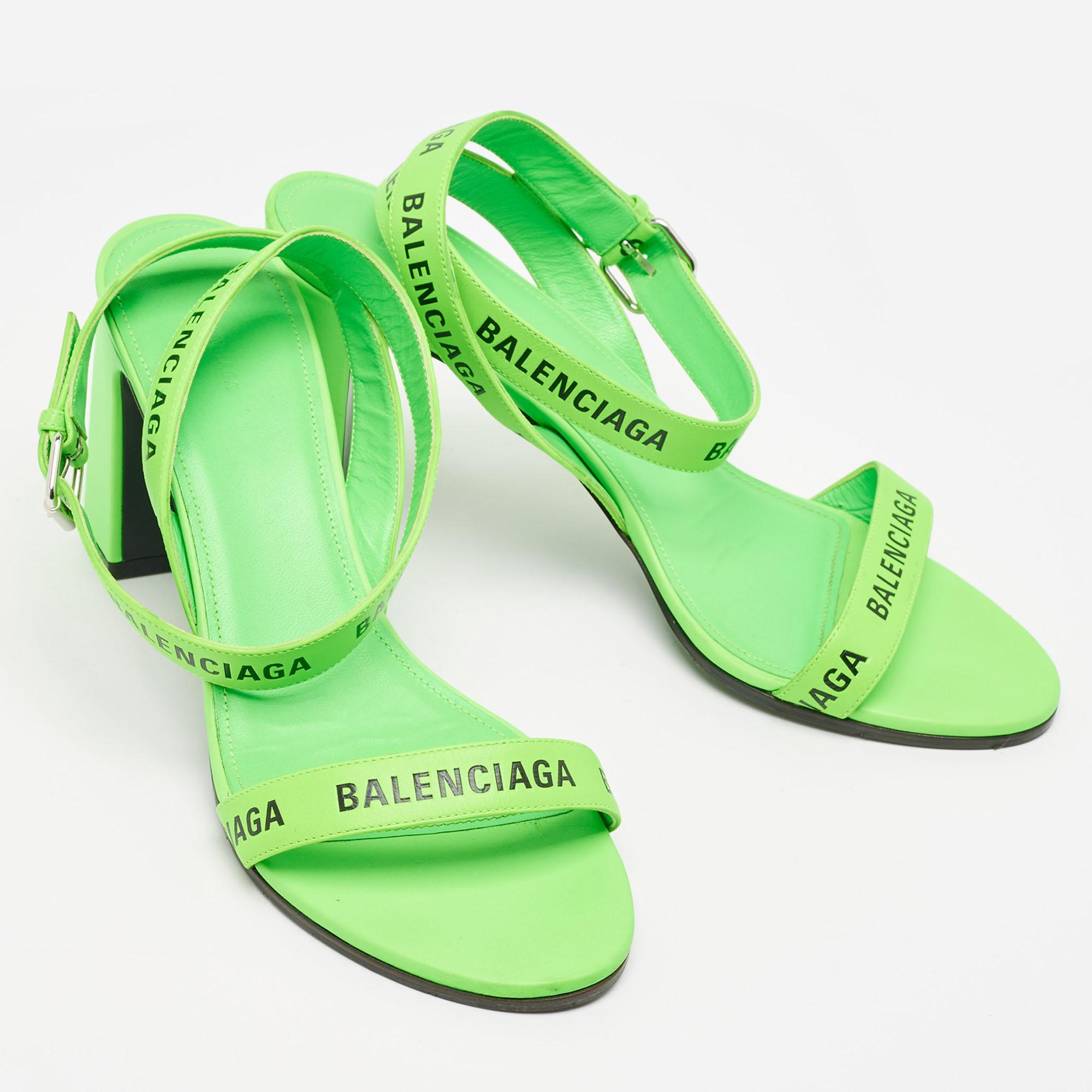 Balenciaga Neon Green Leather Allover Logo Ankle Strap Sandals Size 40 In Excellent Condition For Sale In Dubai, Al Qouz 2
