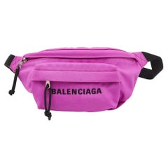 Balenciaga - Sac ceinture Everyday en nylon rose fluo