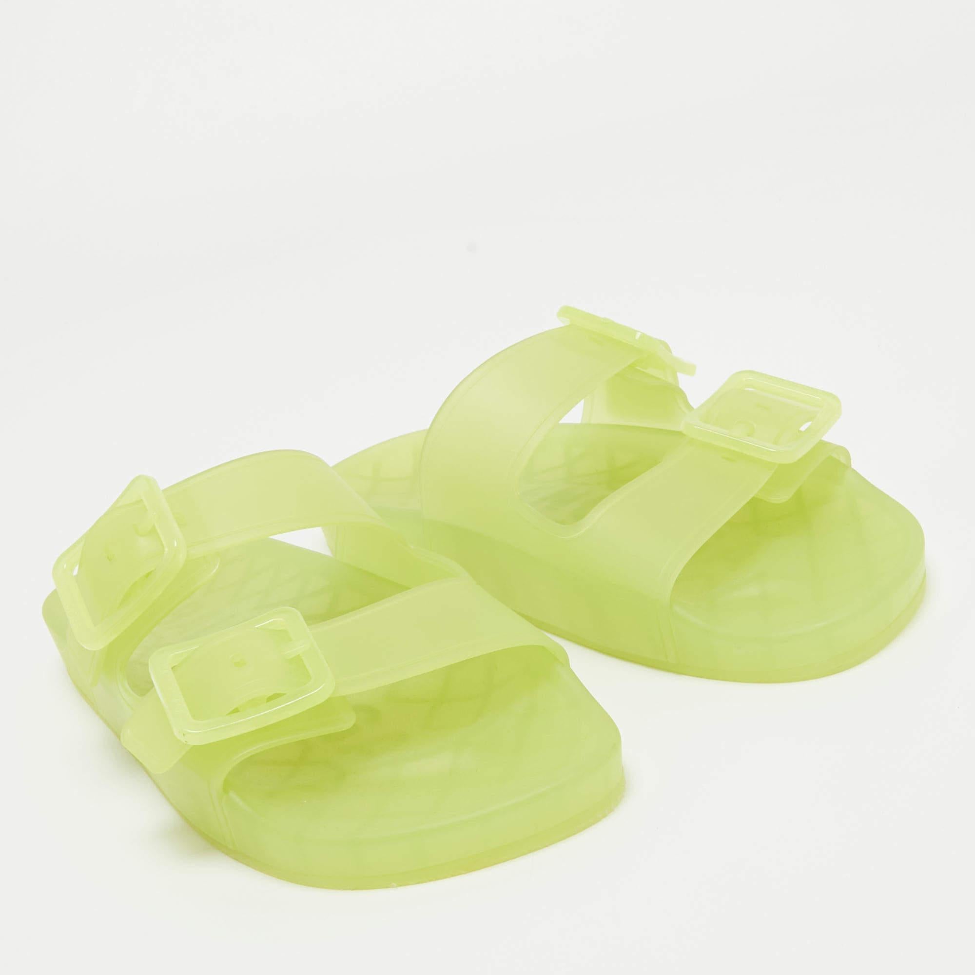 Balenciaga Neon Yellow Jelly Mallorca Slides Size 40 In Good Condition In Dubai, Al Qouz 2