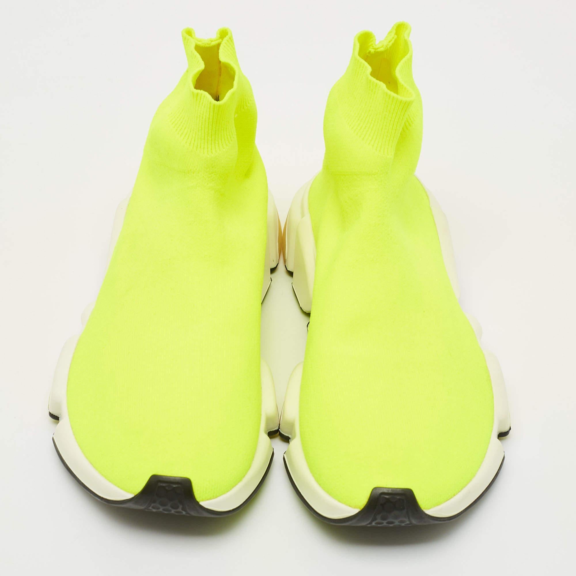 Balenciaga Neon Yellow Knit Fabric Speed Trainer Sneakers Size 39 In New Condition For Sale In Dubai, Al Qouz 2