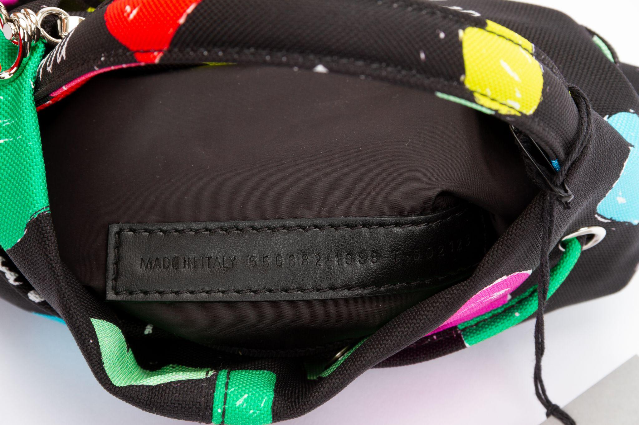 Balenciaga Neue Schwarze Herze Eimertasche im Angebot 2